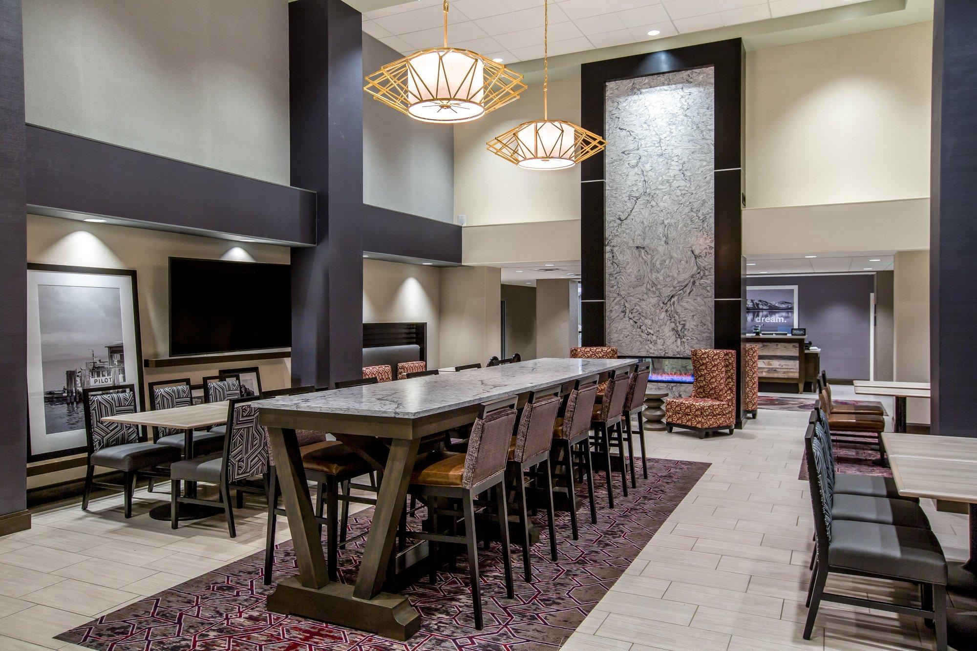 Hampton Inn & Suites Reno/Sparks