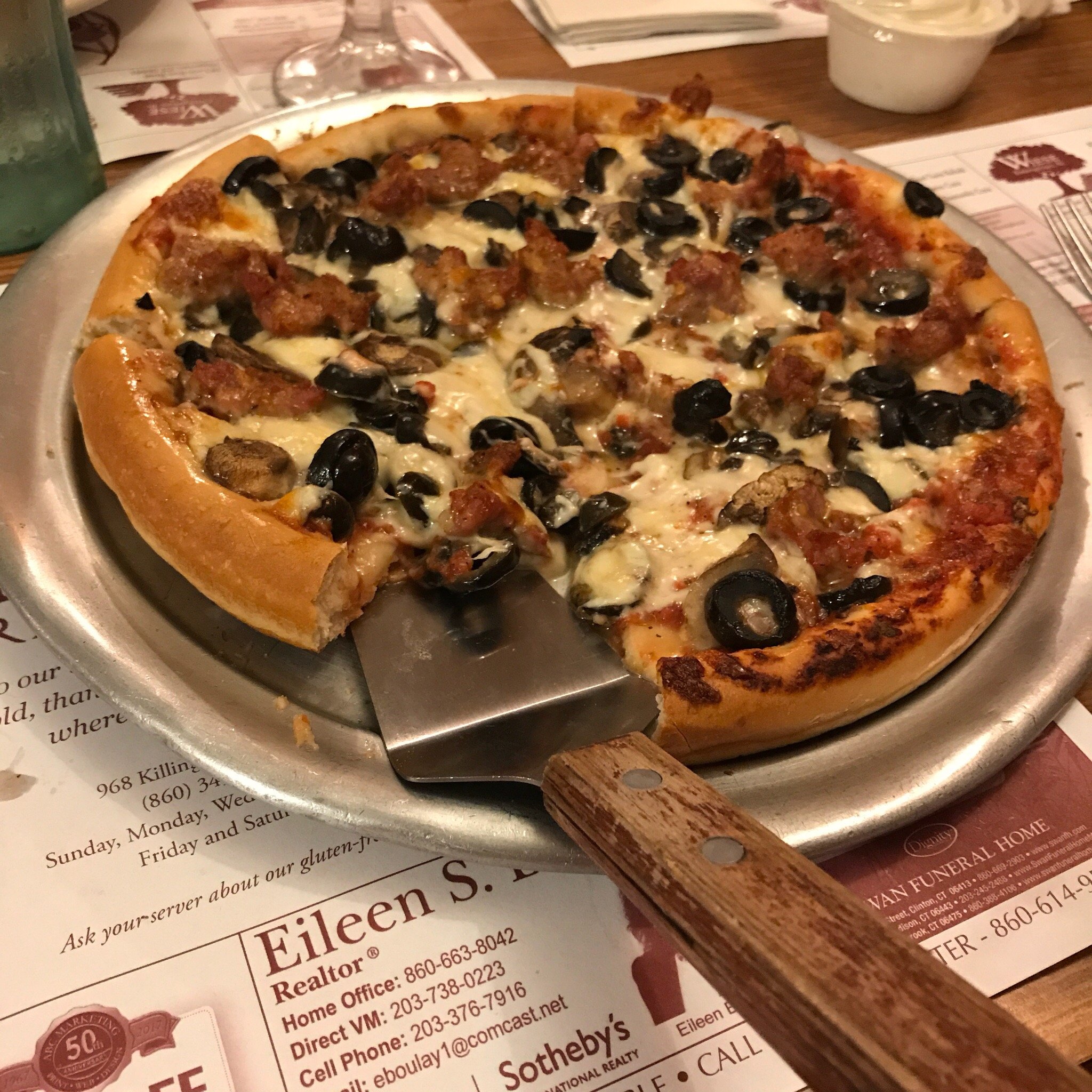 Dino's Pizza Restaurant