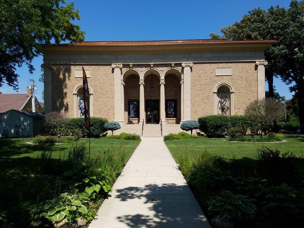 Blanden Art Museum