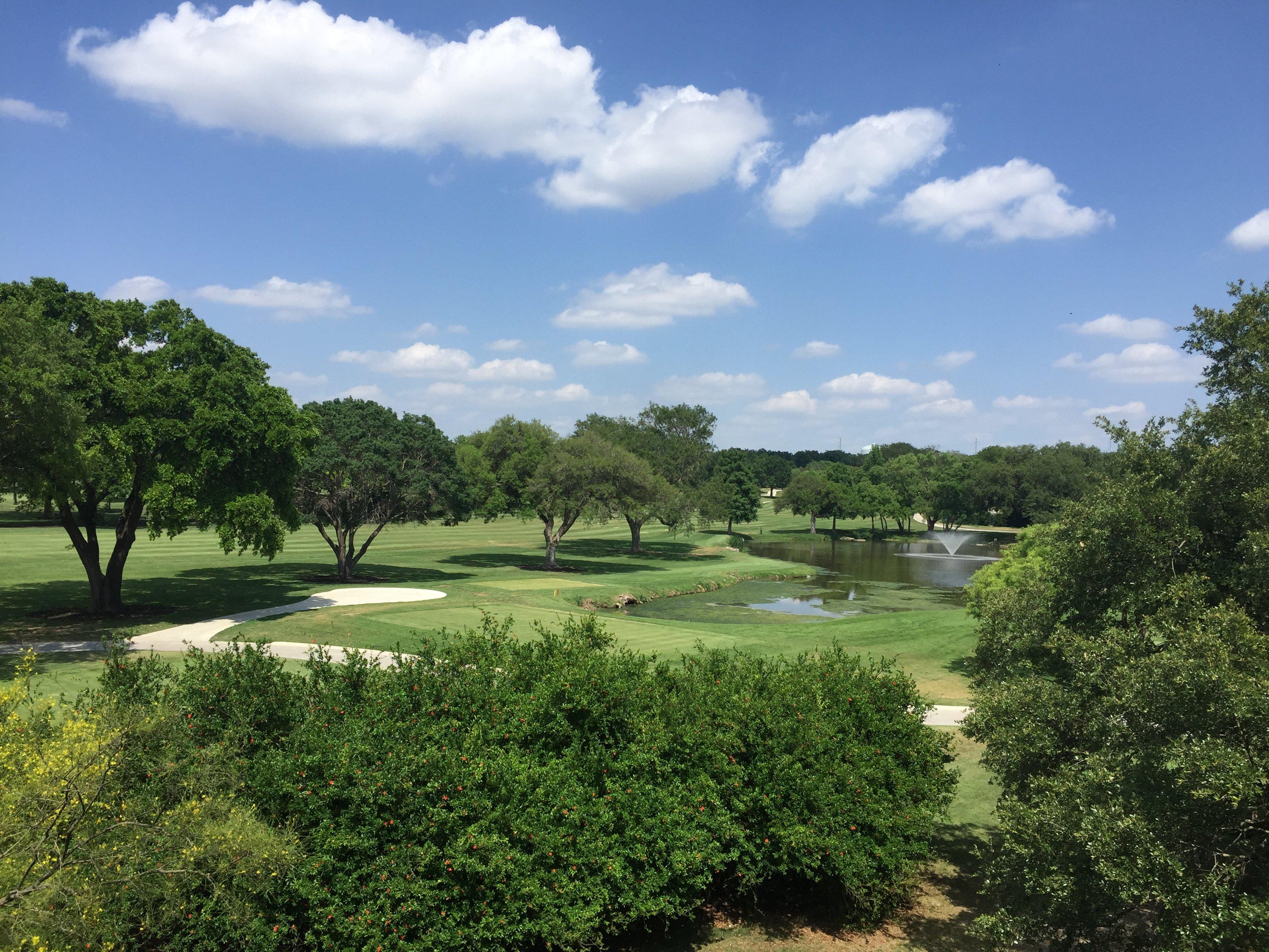 Oak Hills Country Club