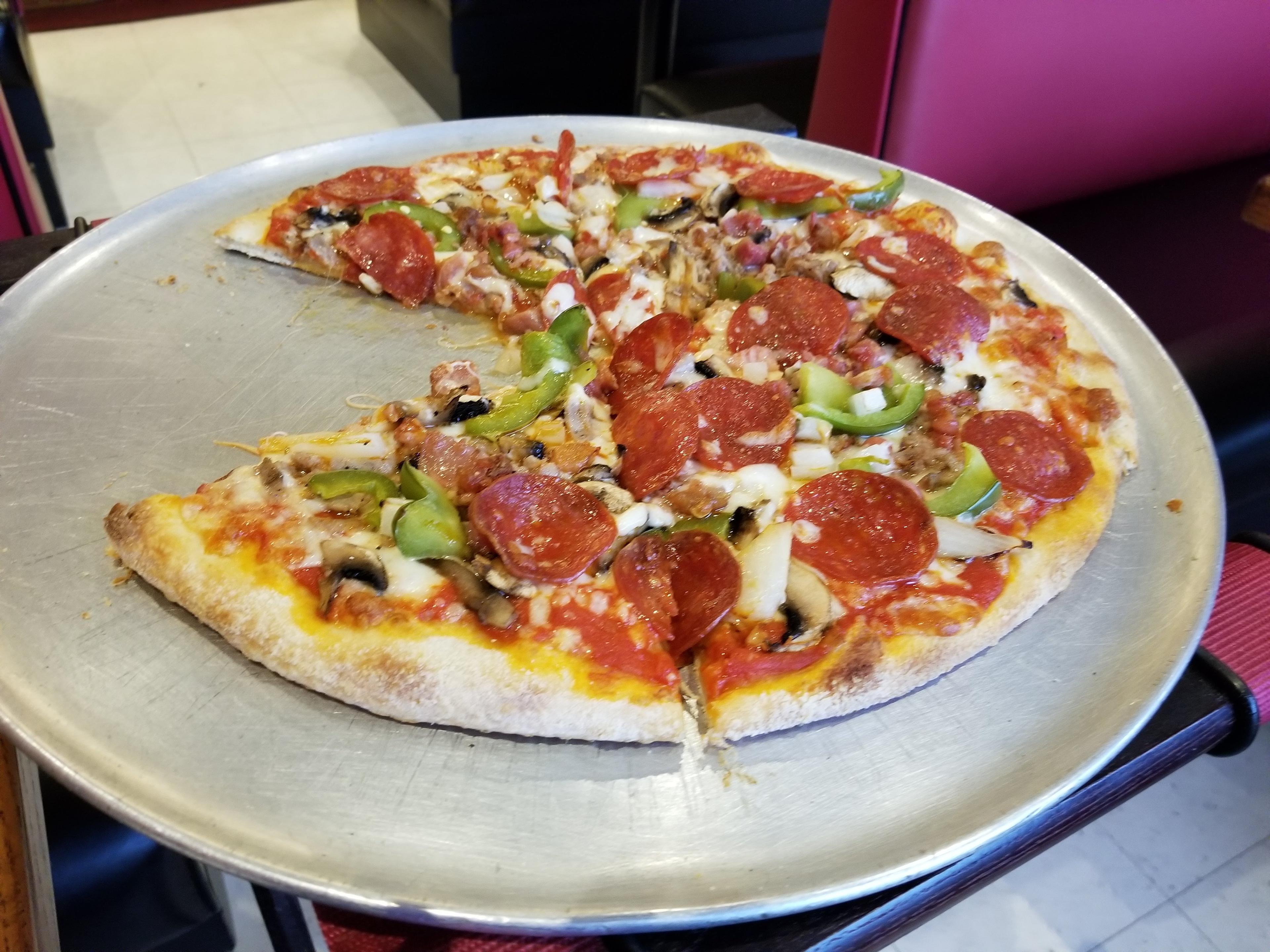 Crespo's Fratellis Pizzeria