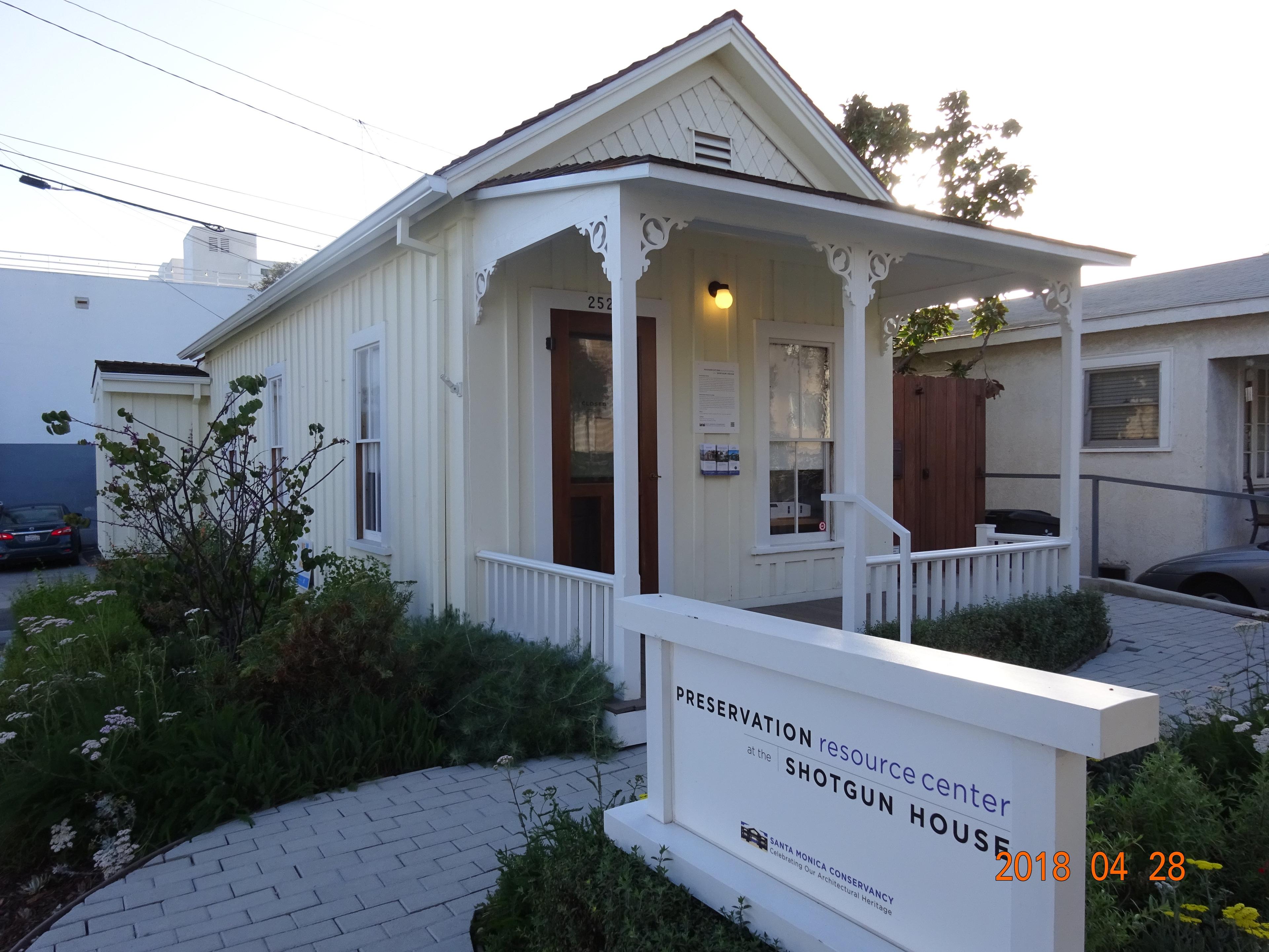 Shotgun House