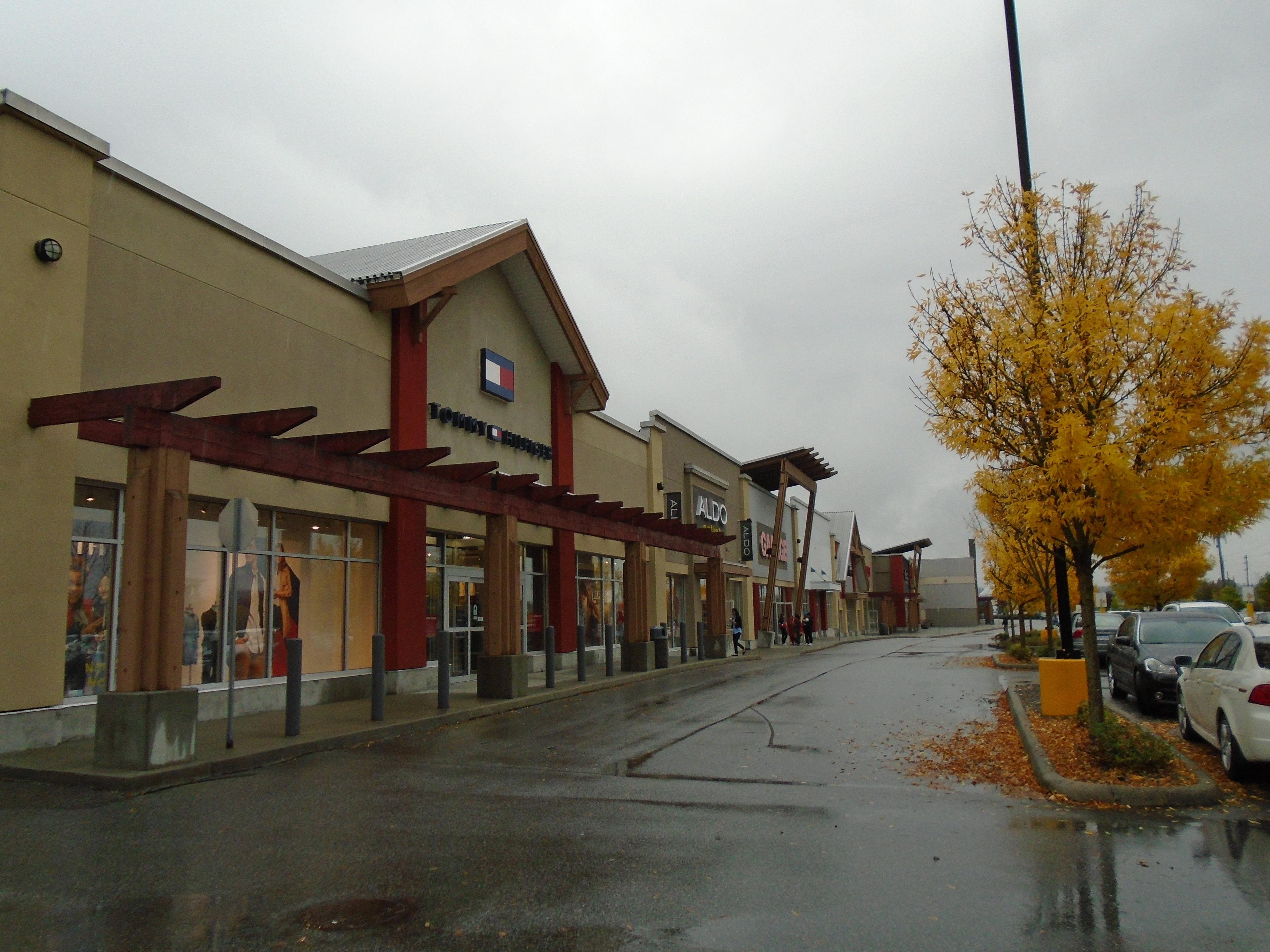 Queensborough Landing Shopping Centre