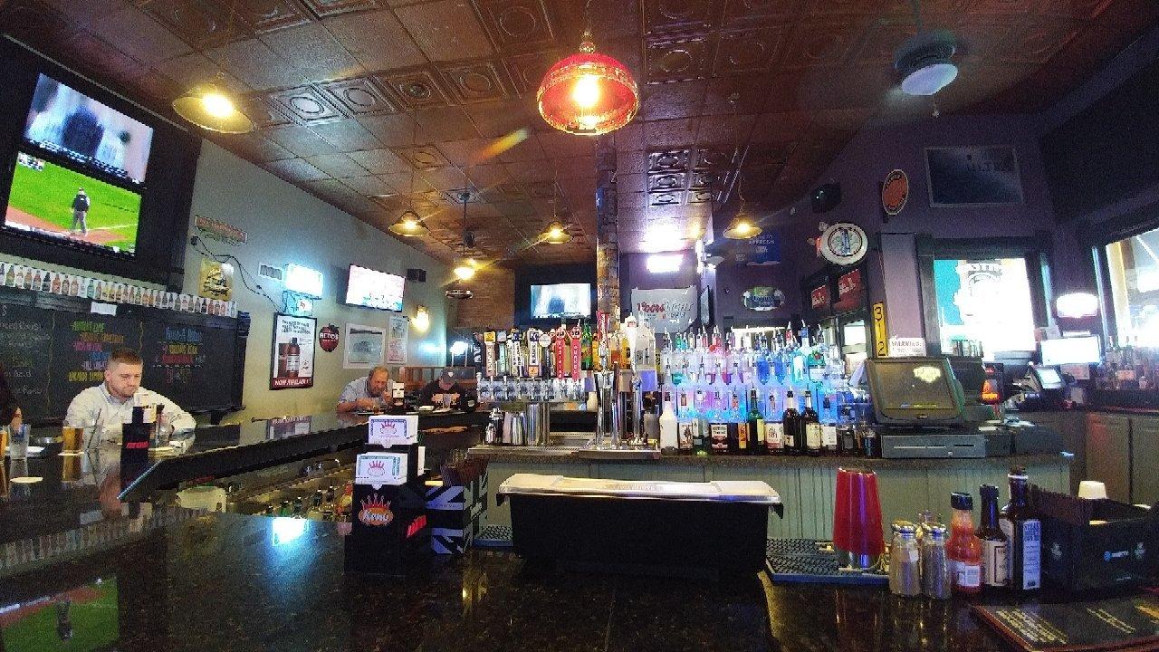 Fitters 5th Street Pub