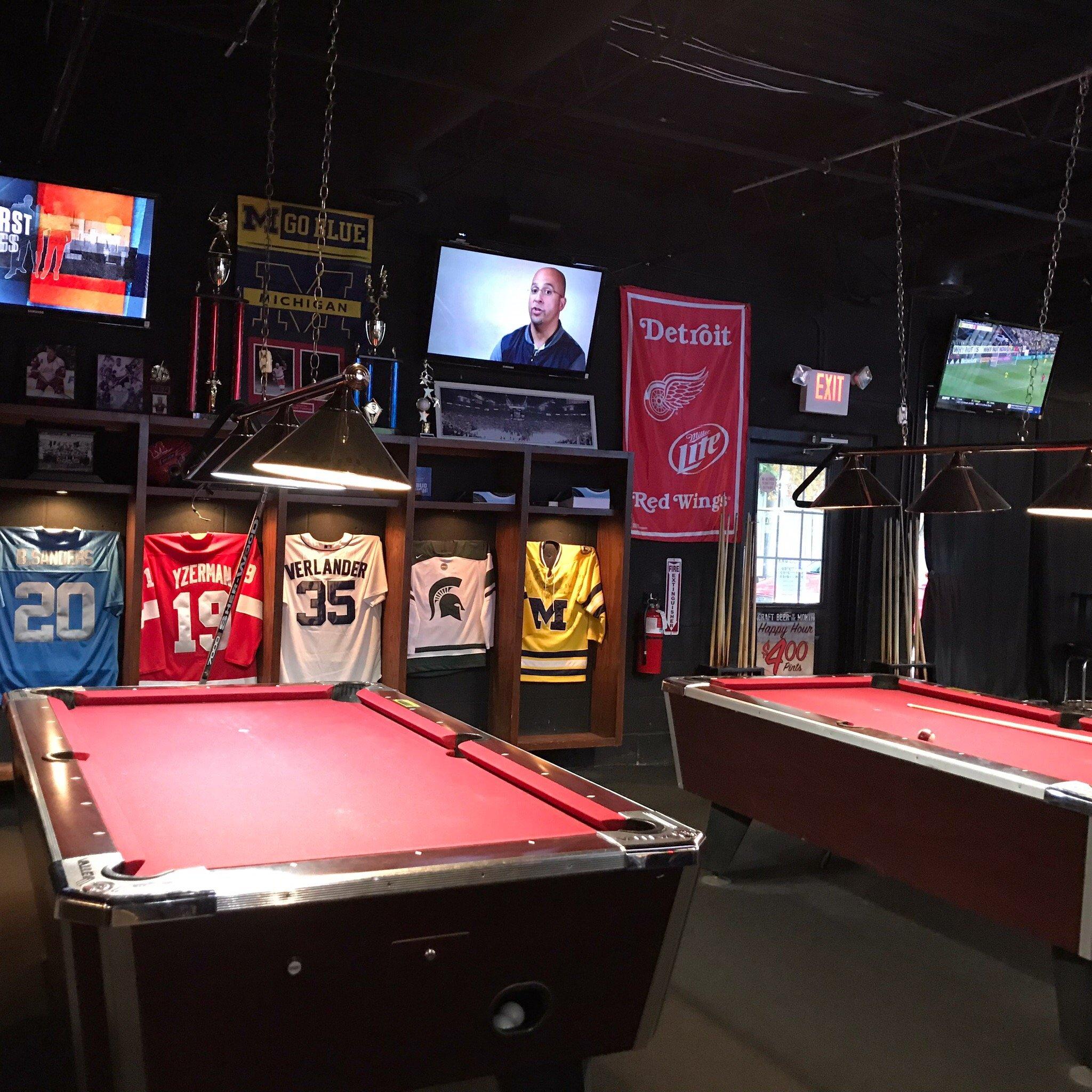 Sports Locker Bar & Grill