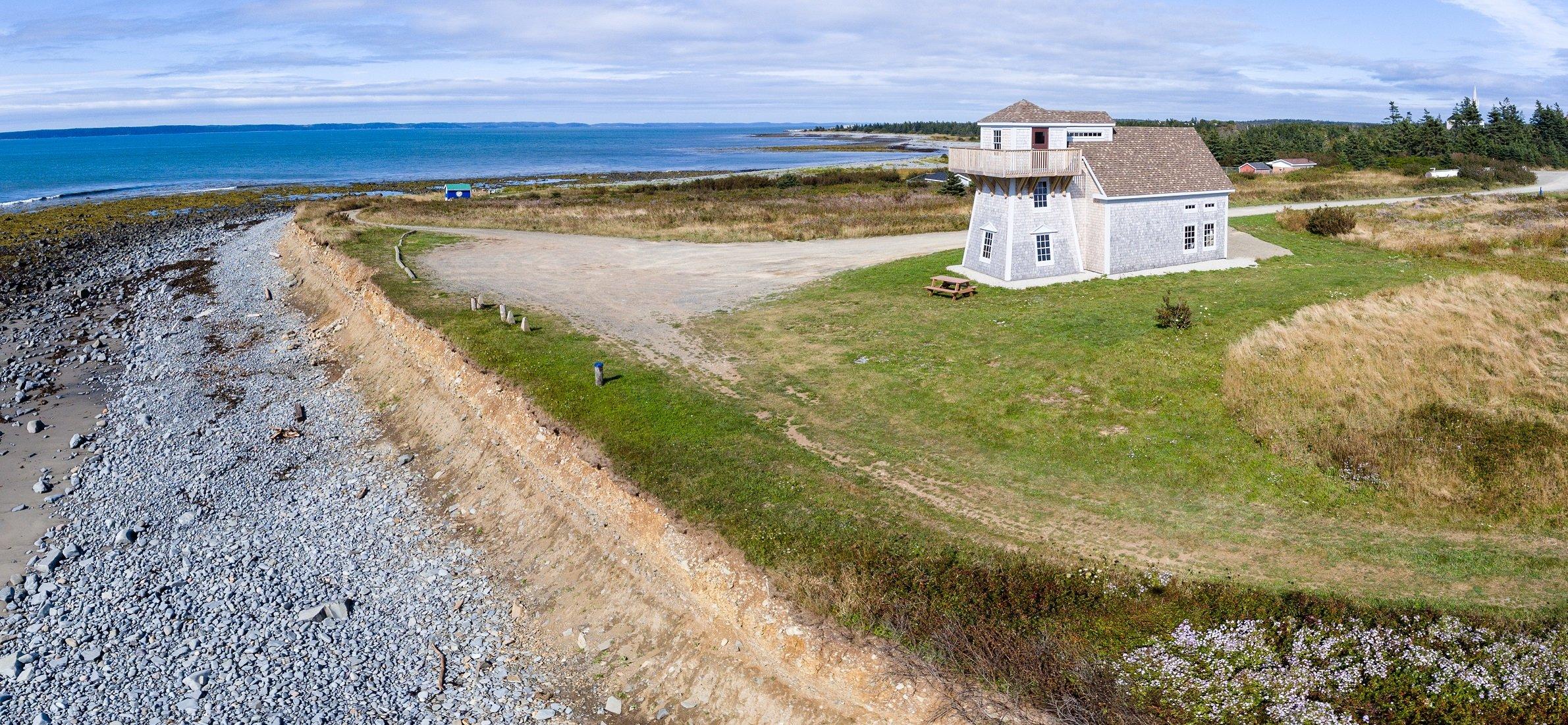 Church Point Lighthouse (Le Phare d'la Pointe)