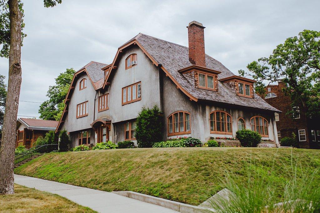 Leonard At Logan House, Bed & Breakfast