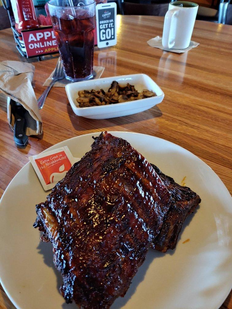 Applebee's Grill + Bar