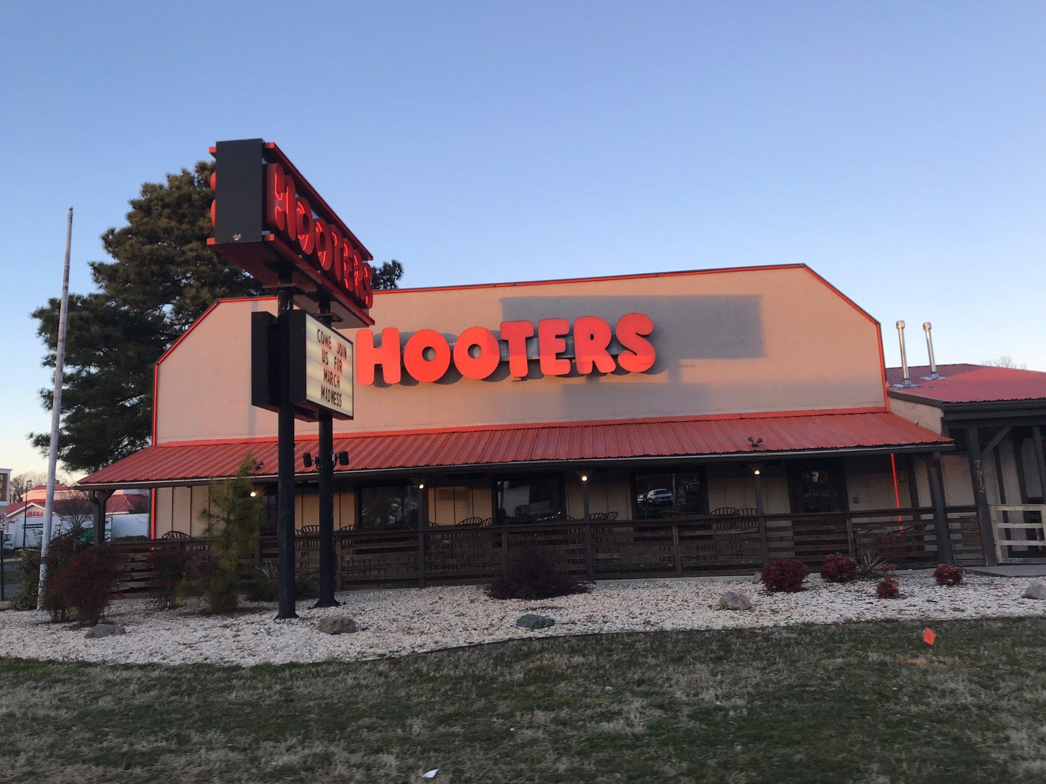 Hooters