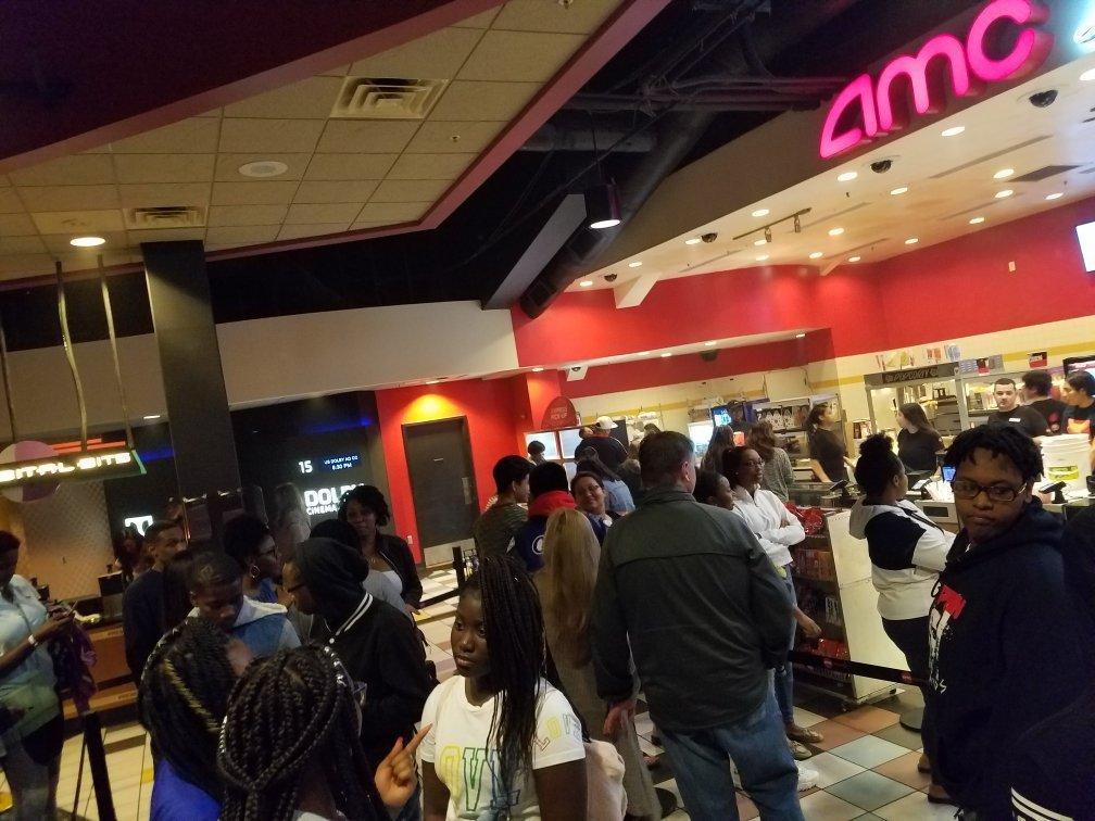 AMC Gulf Pointe 30