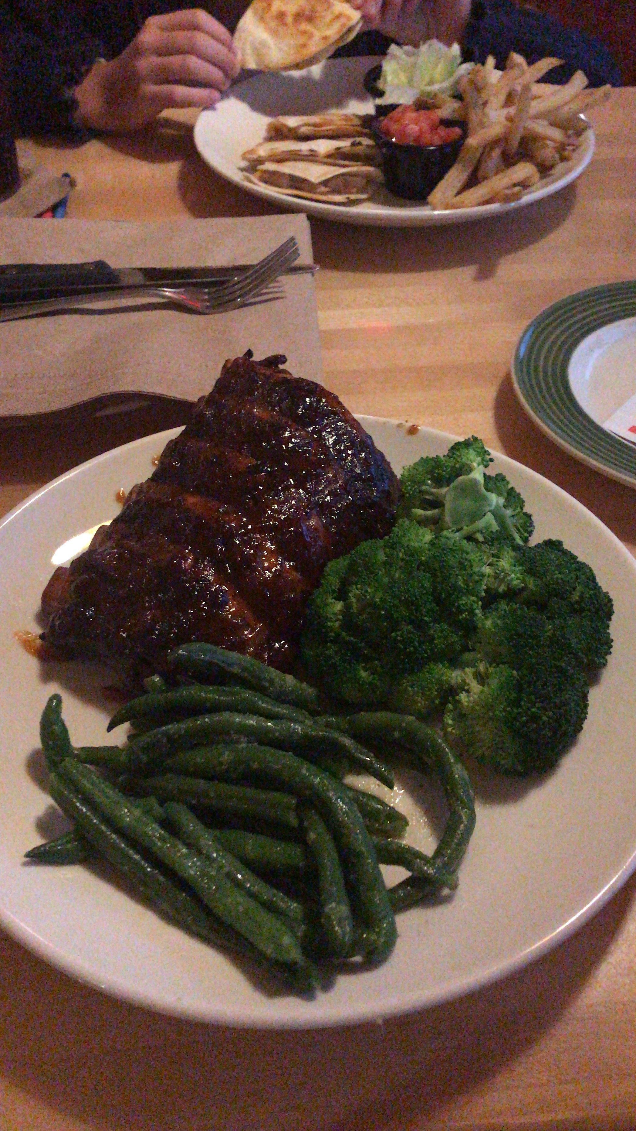 Applebee's Grill + Bar