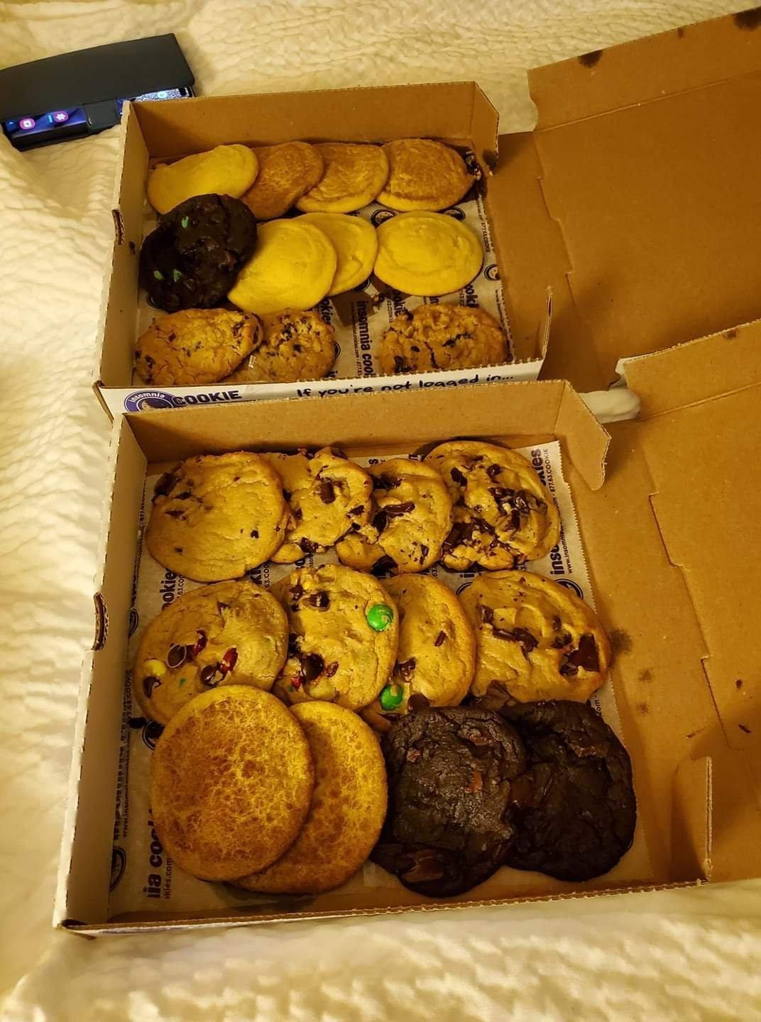 Insomnia Cookies