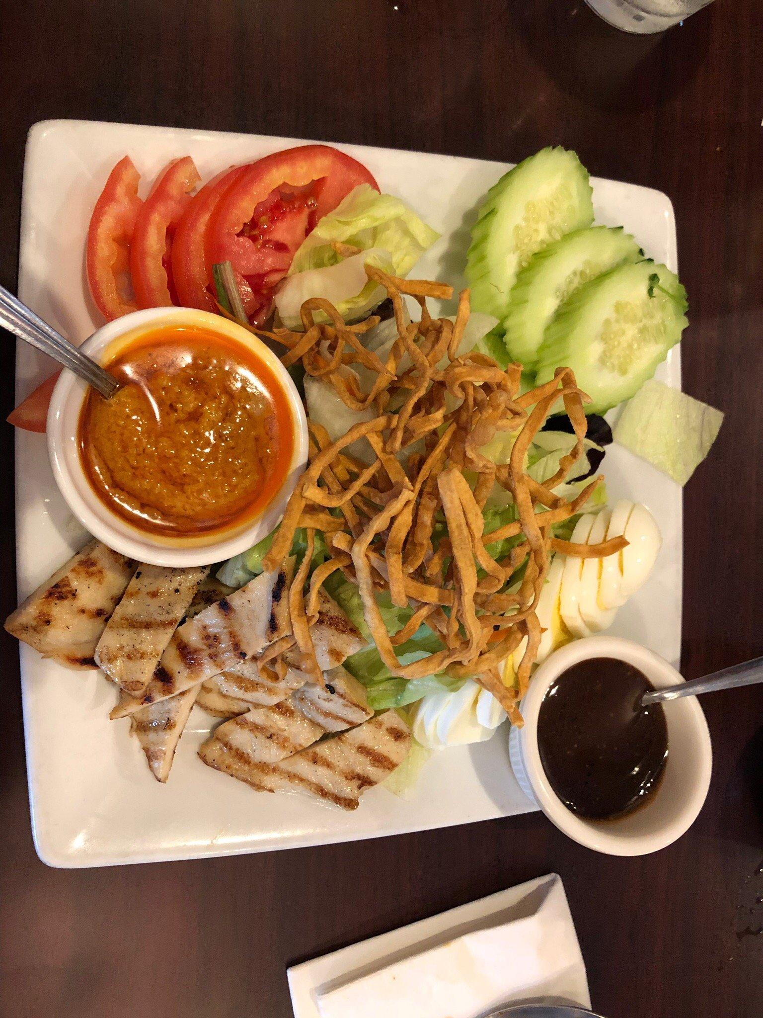 Lum-Ka-Naad Thai Restaurant