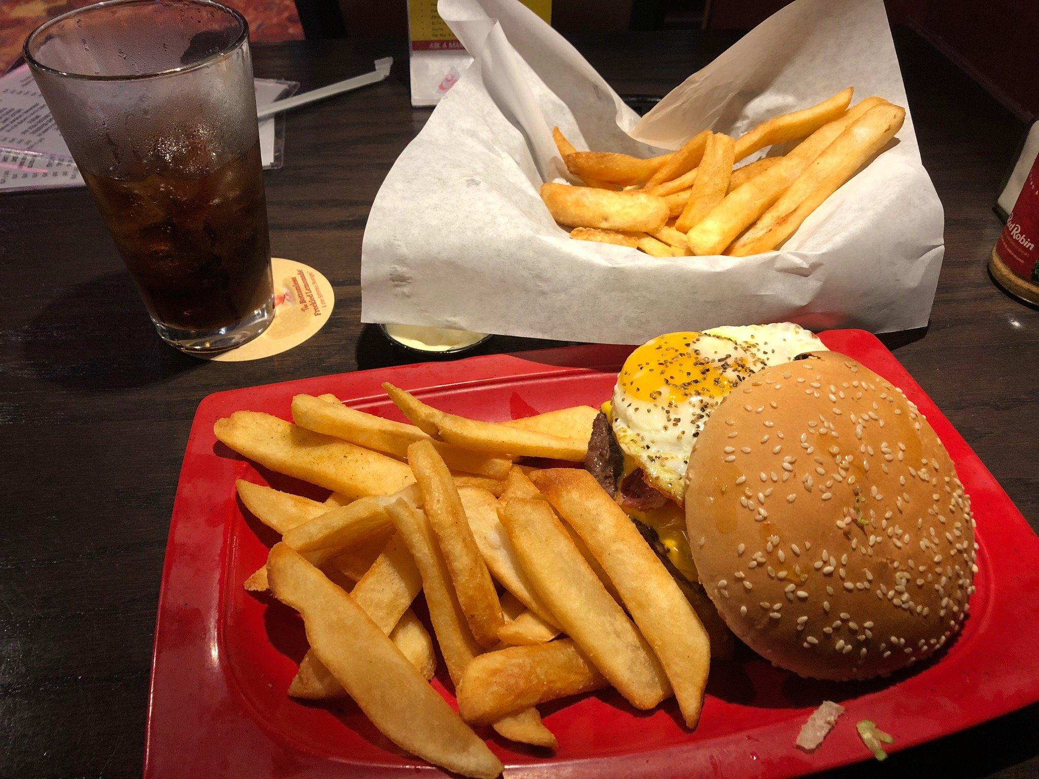 Red Robin Gourmet Burgers and Brews