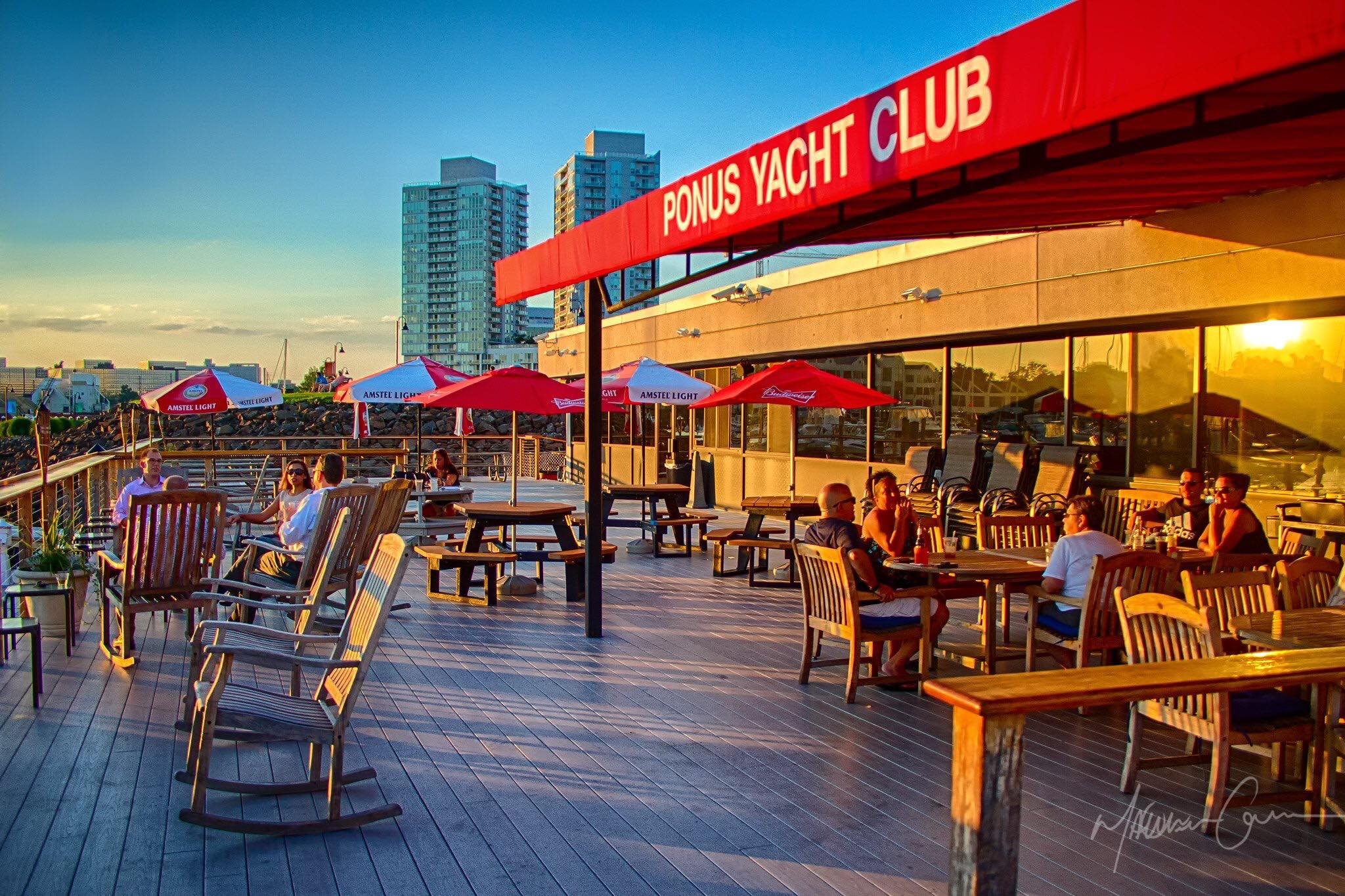 The Ponus Yacht Club