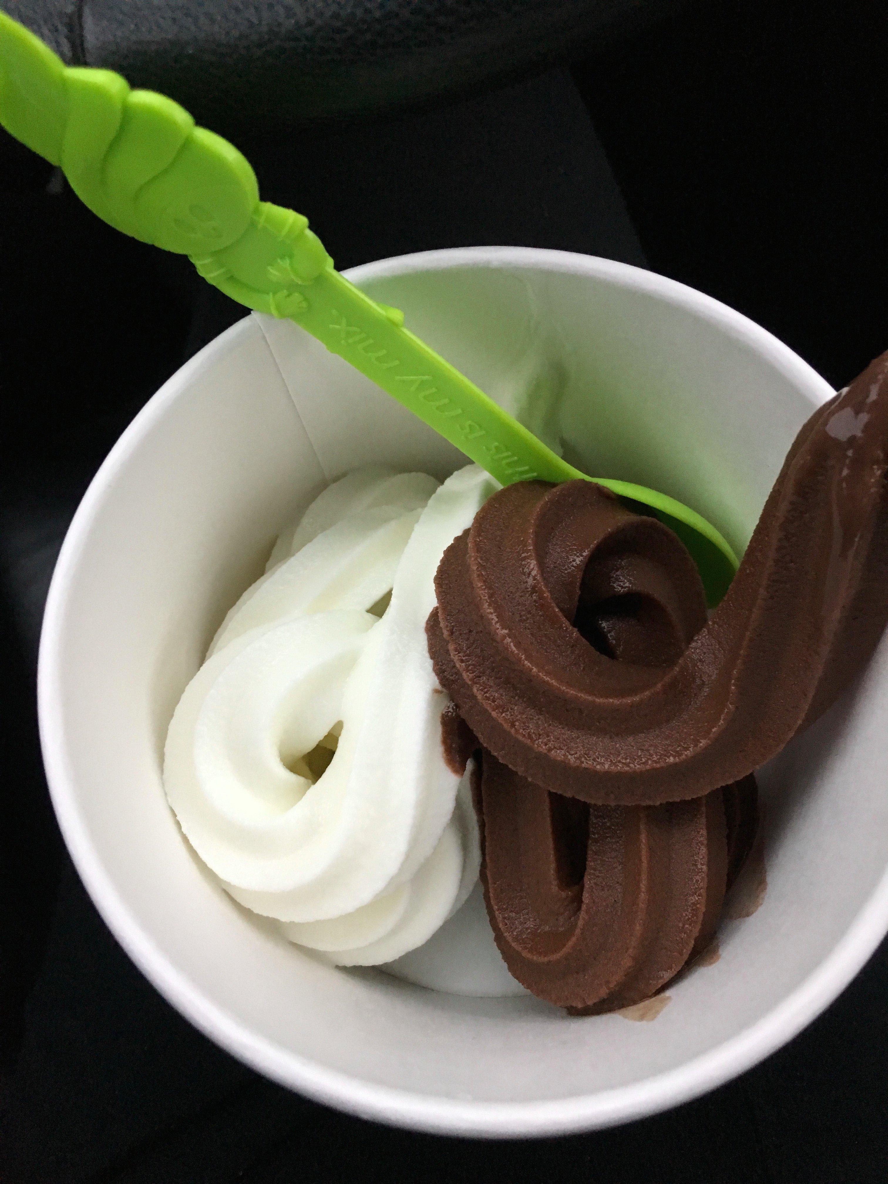 Menchie's Frozen Yogurt