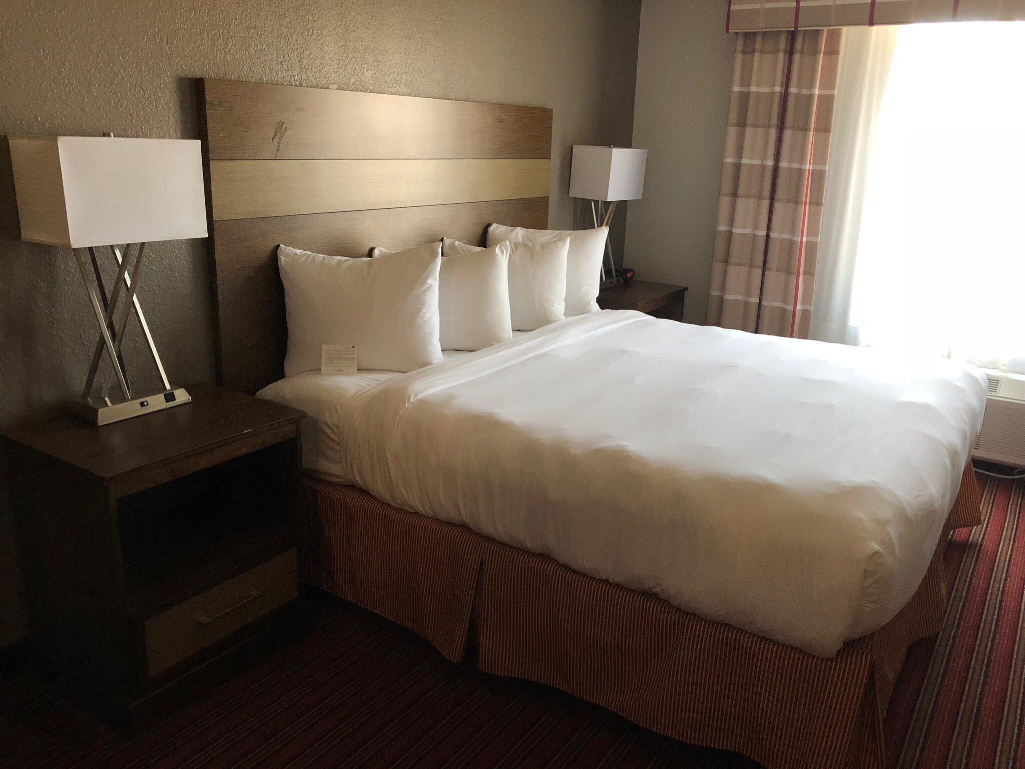 Country Inn & Suites By Radisson, DFW Airport South, TX