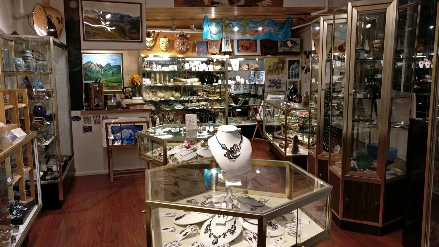 Artist Cove Gallery