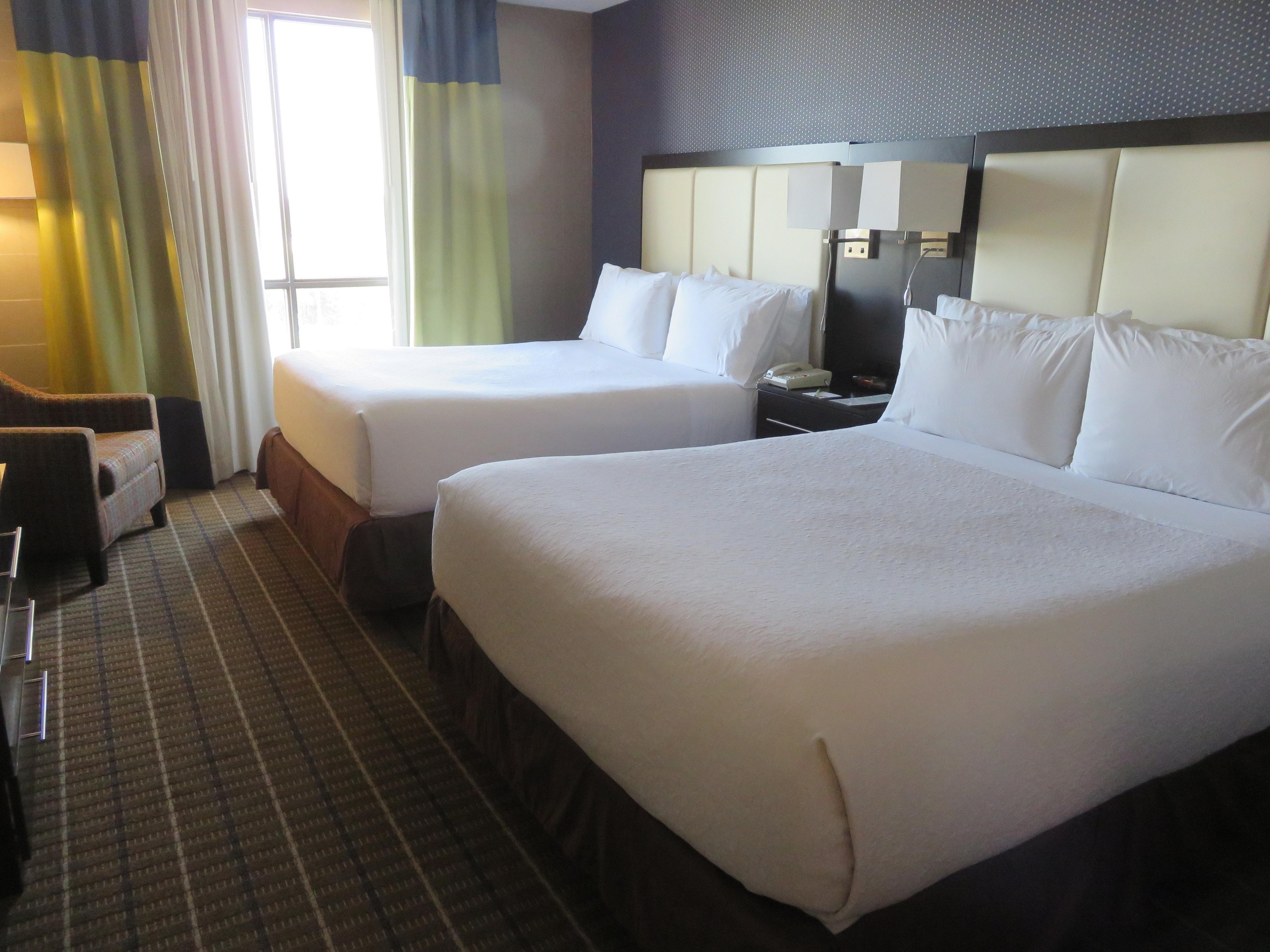 Holiday Inn & Suites Mississauga West - Meadowvale, an IHG Hotel