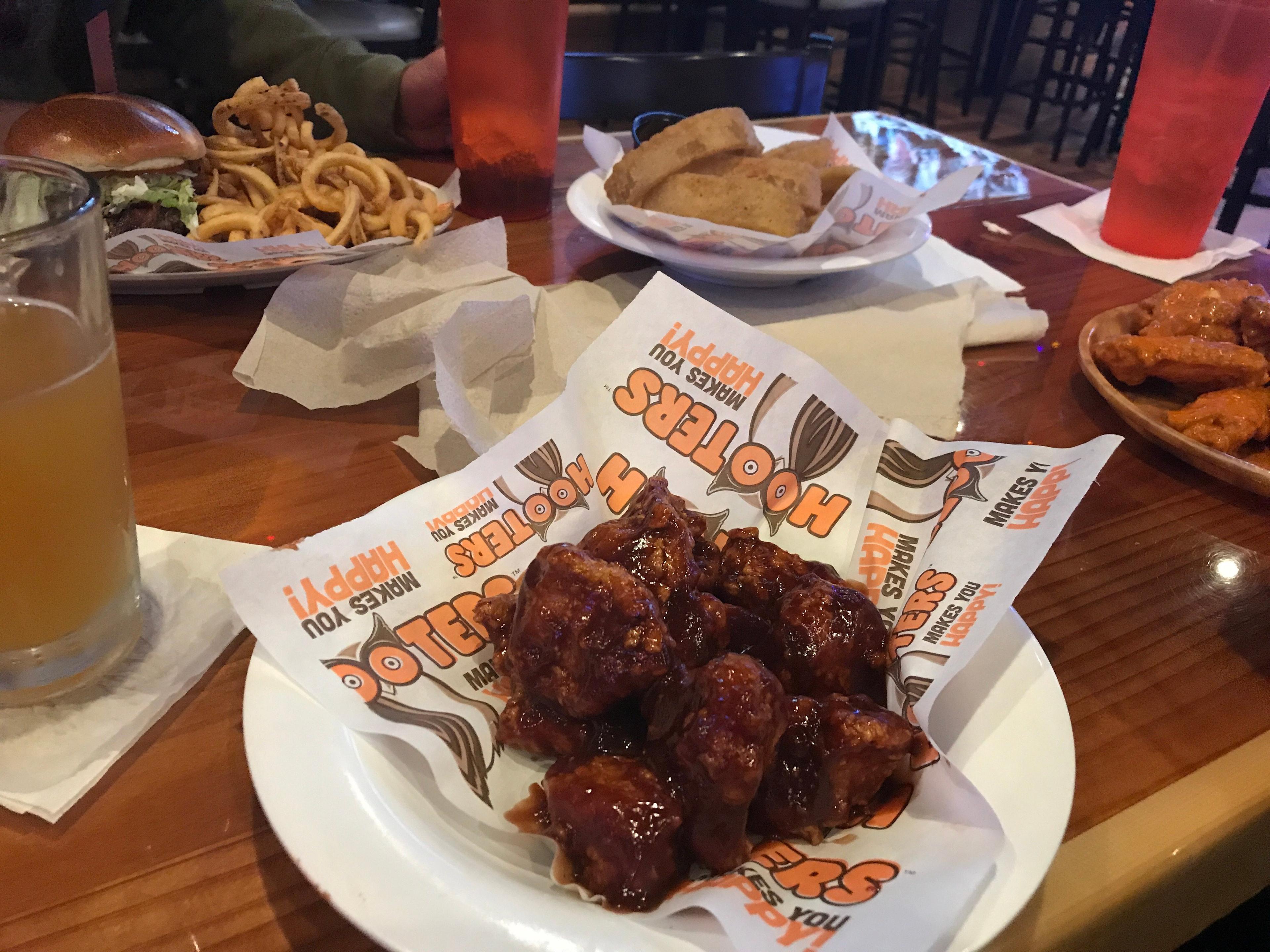 Hooters