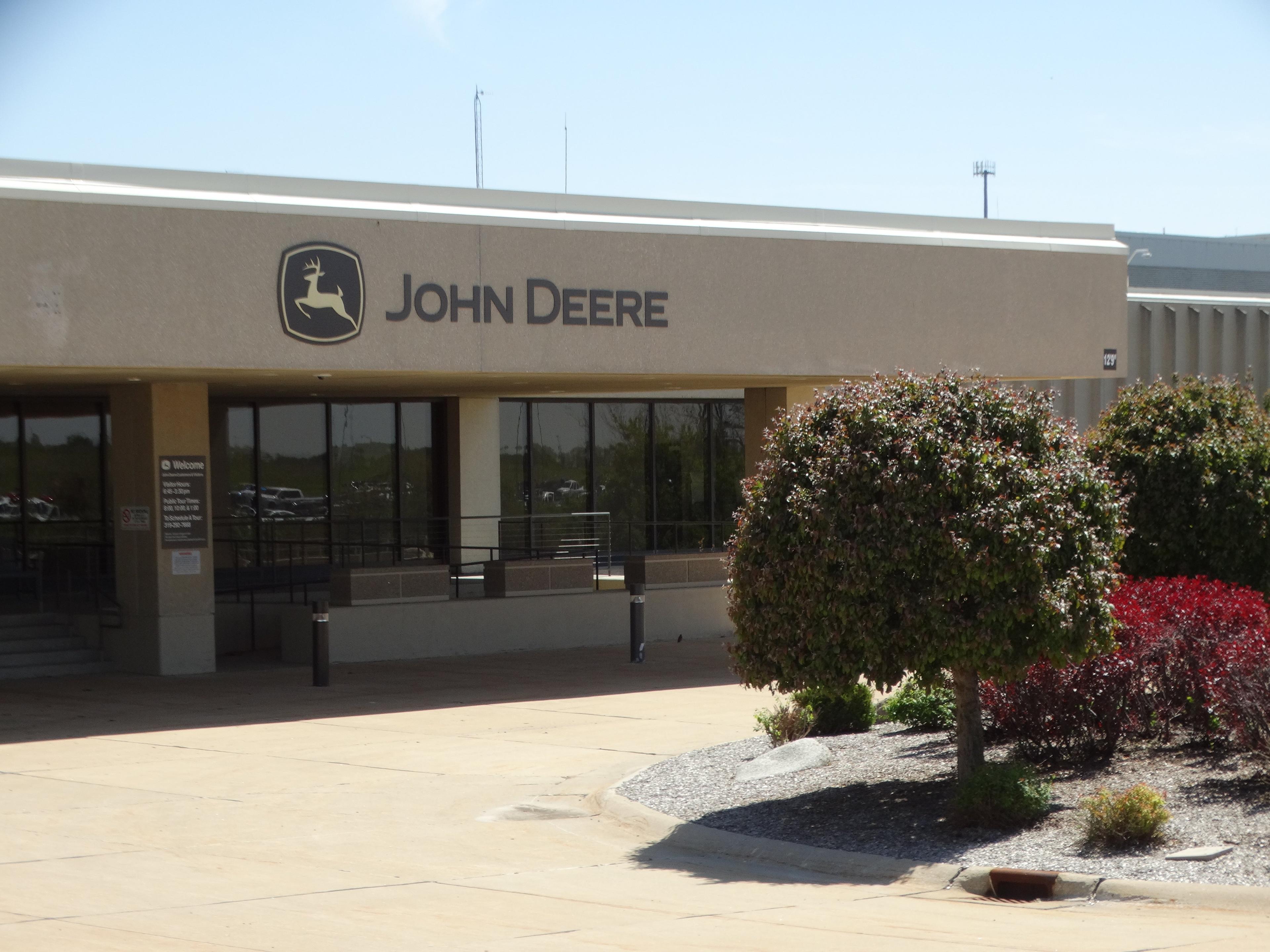 John Deere Tractor Works Factory Tour