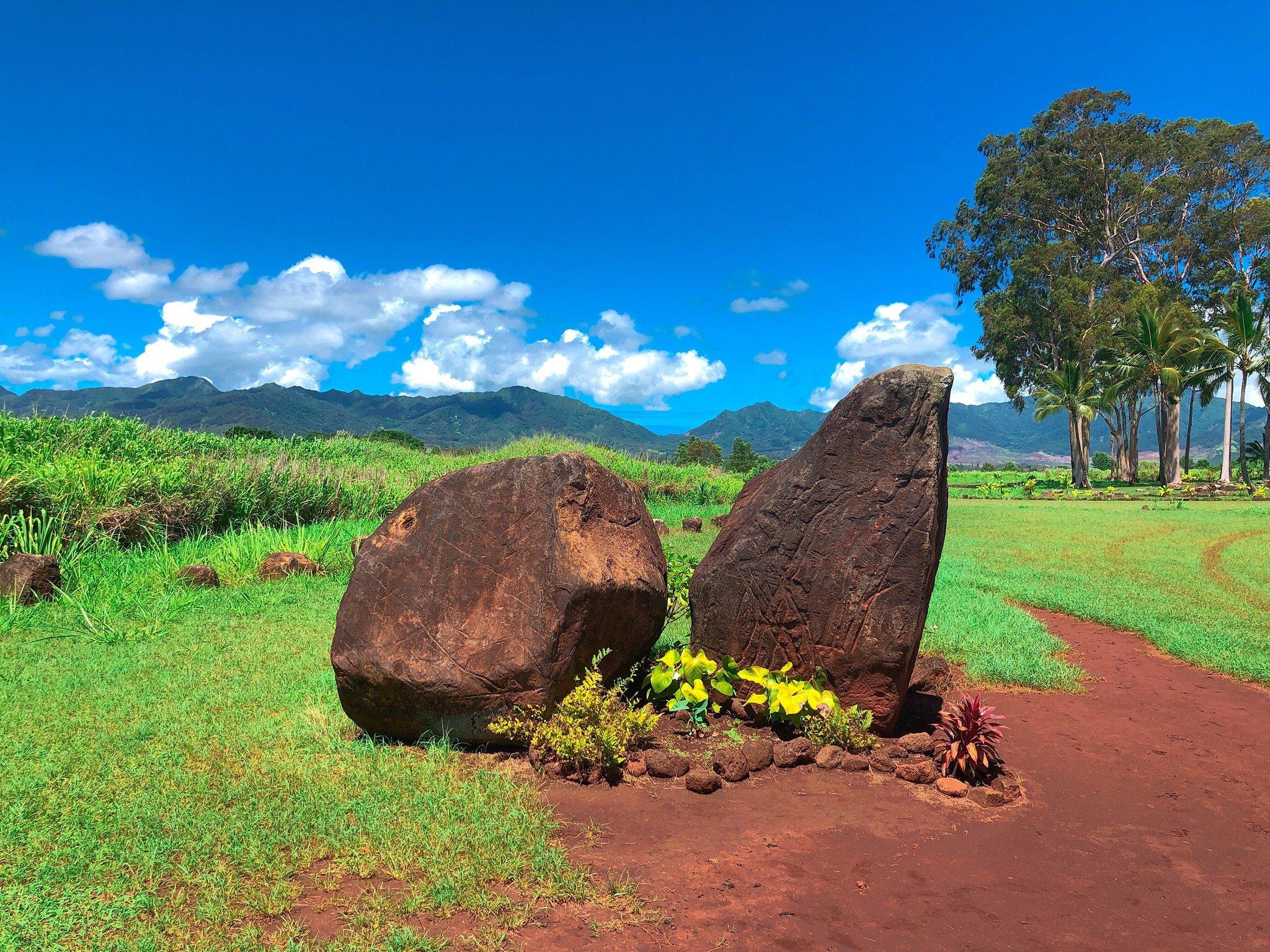 Kukaniloko Birthing Stones