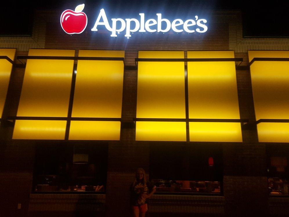 Applebee's Grill + Bar