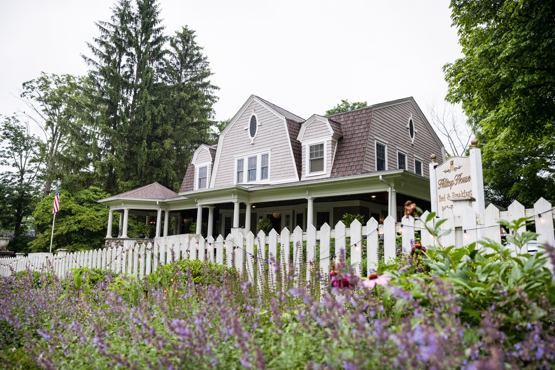 Hilltop House Bed & Breakfast