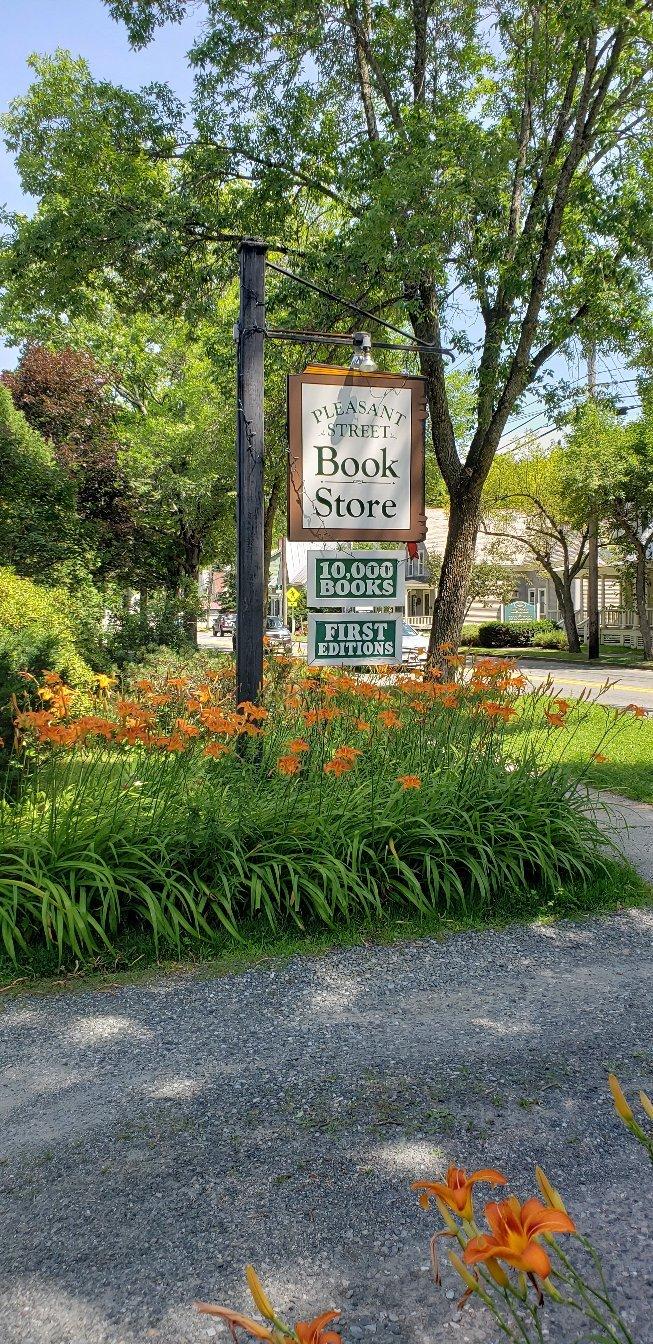 Pleasant Street Books