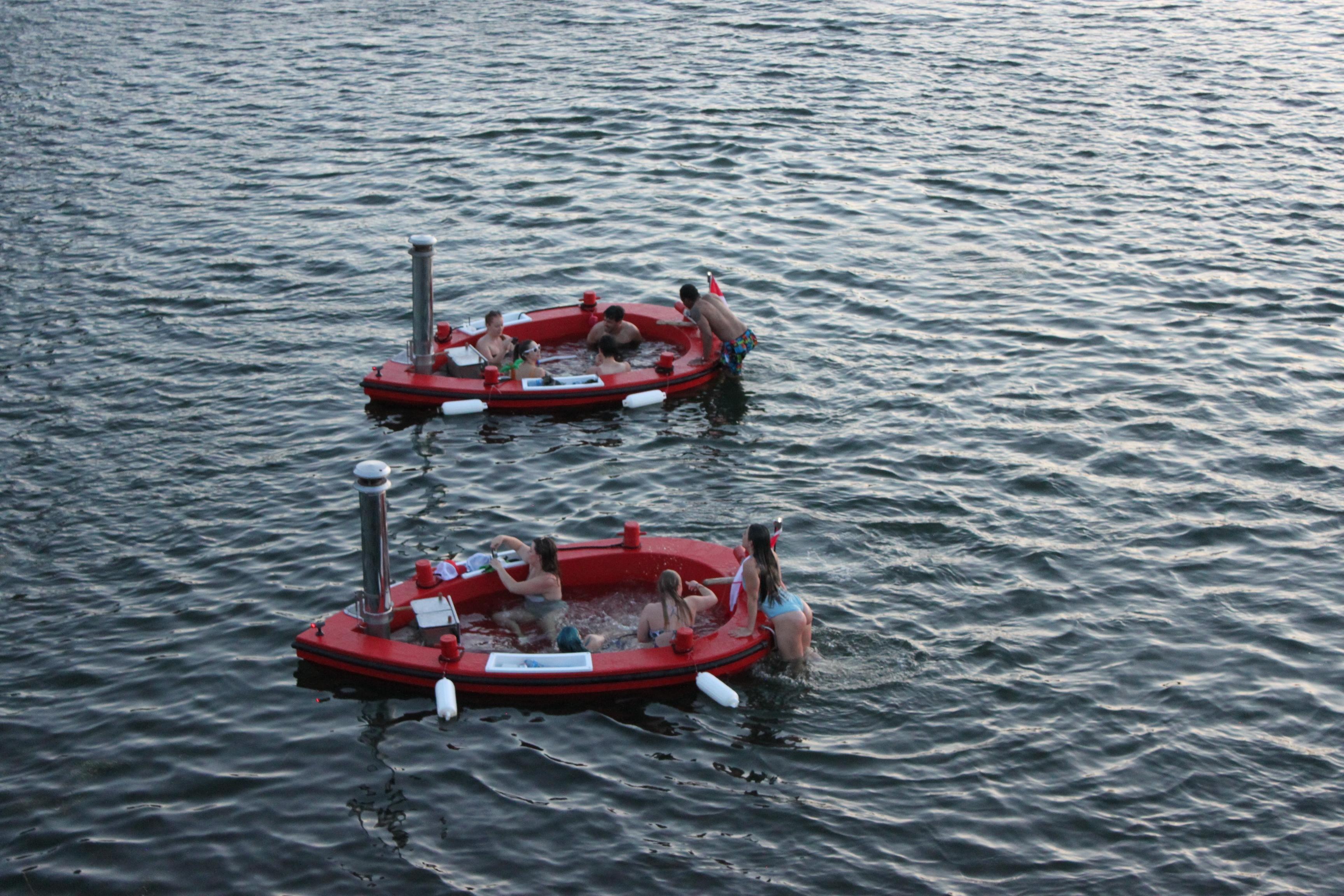 Hot Tub Boat Victoria