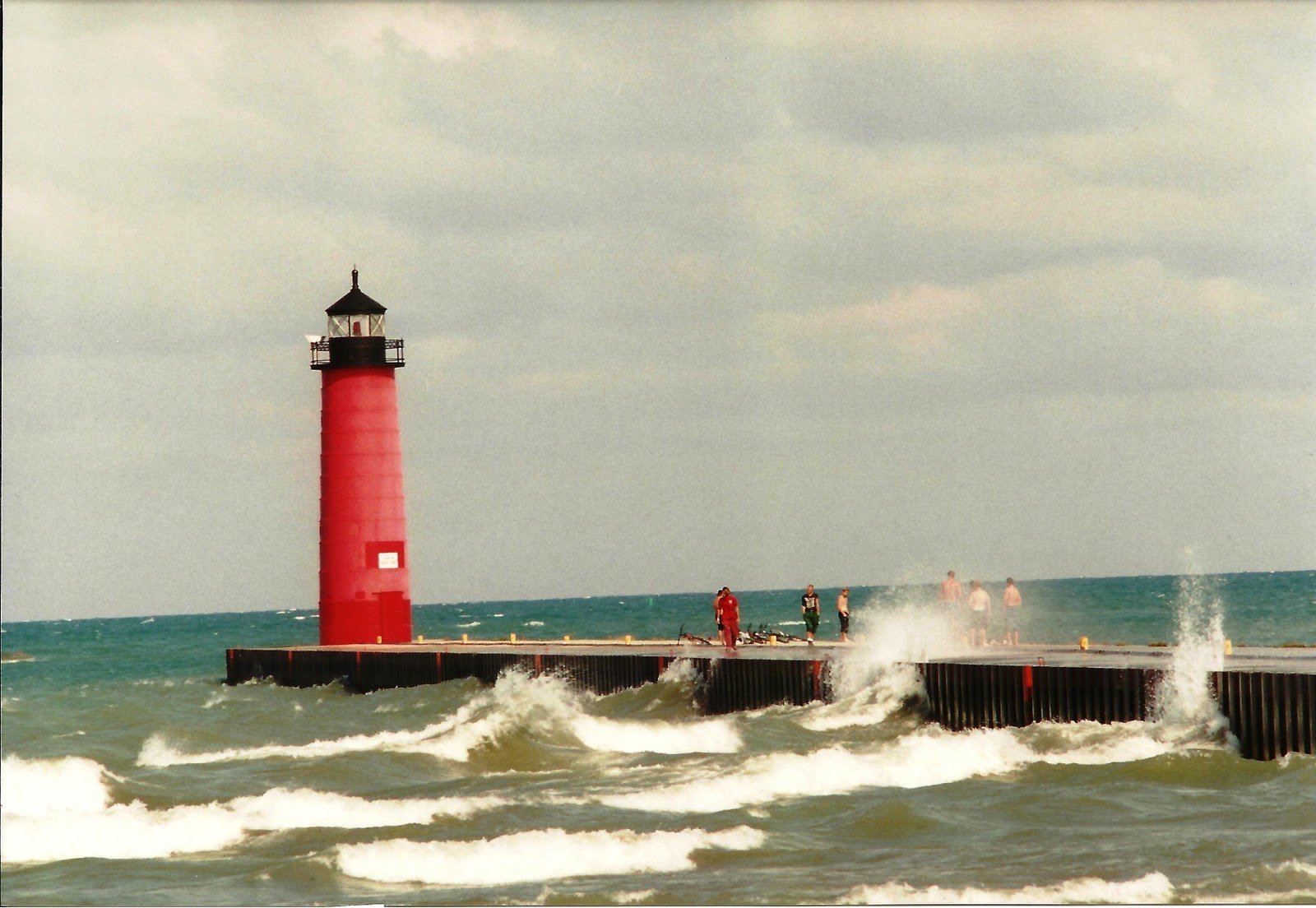 Kenosha North Pier Light