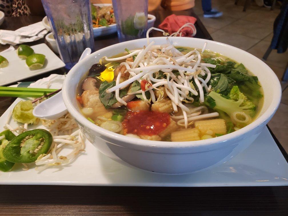 Sprouts Springroll & Pho