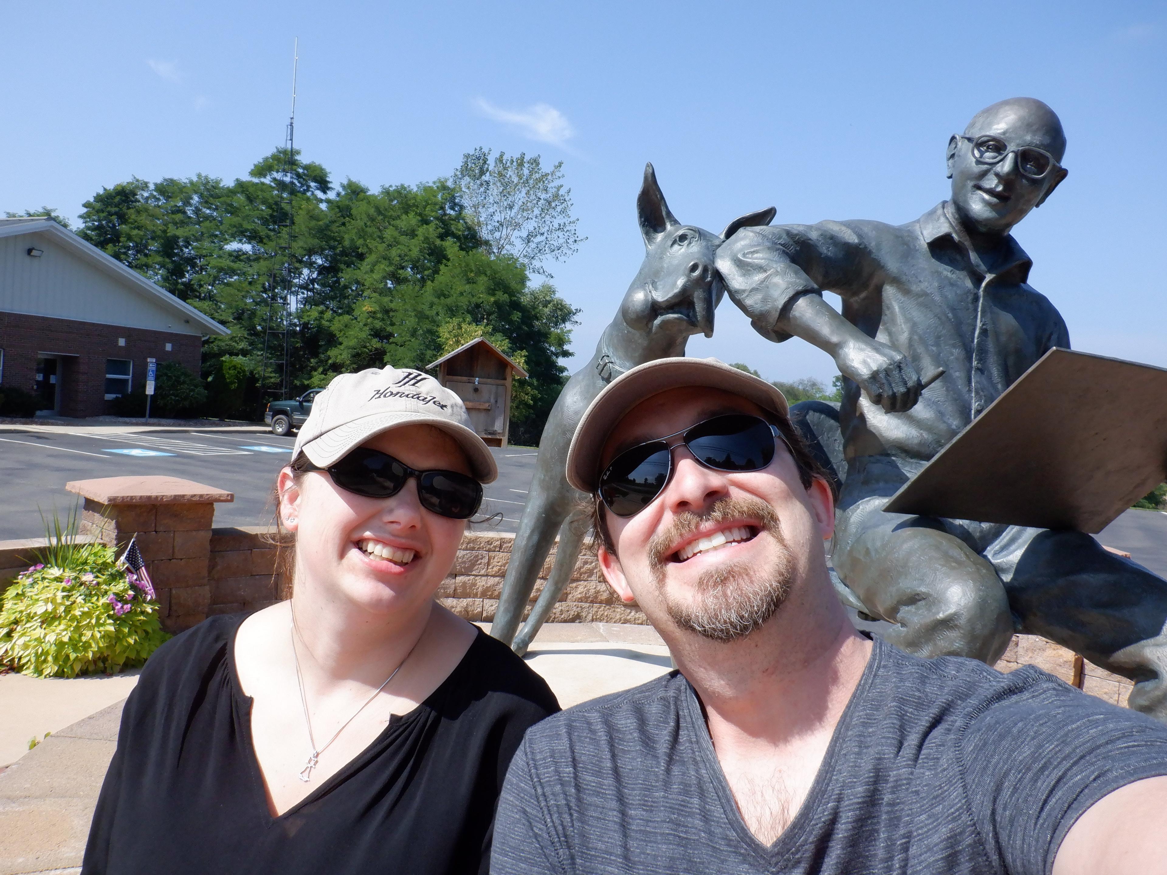 Brad Anderson & Marmaduke Statue