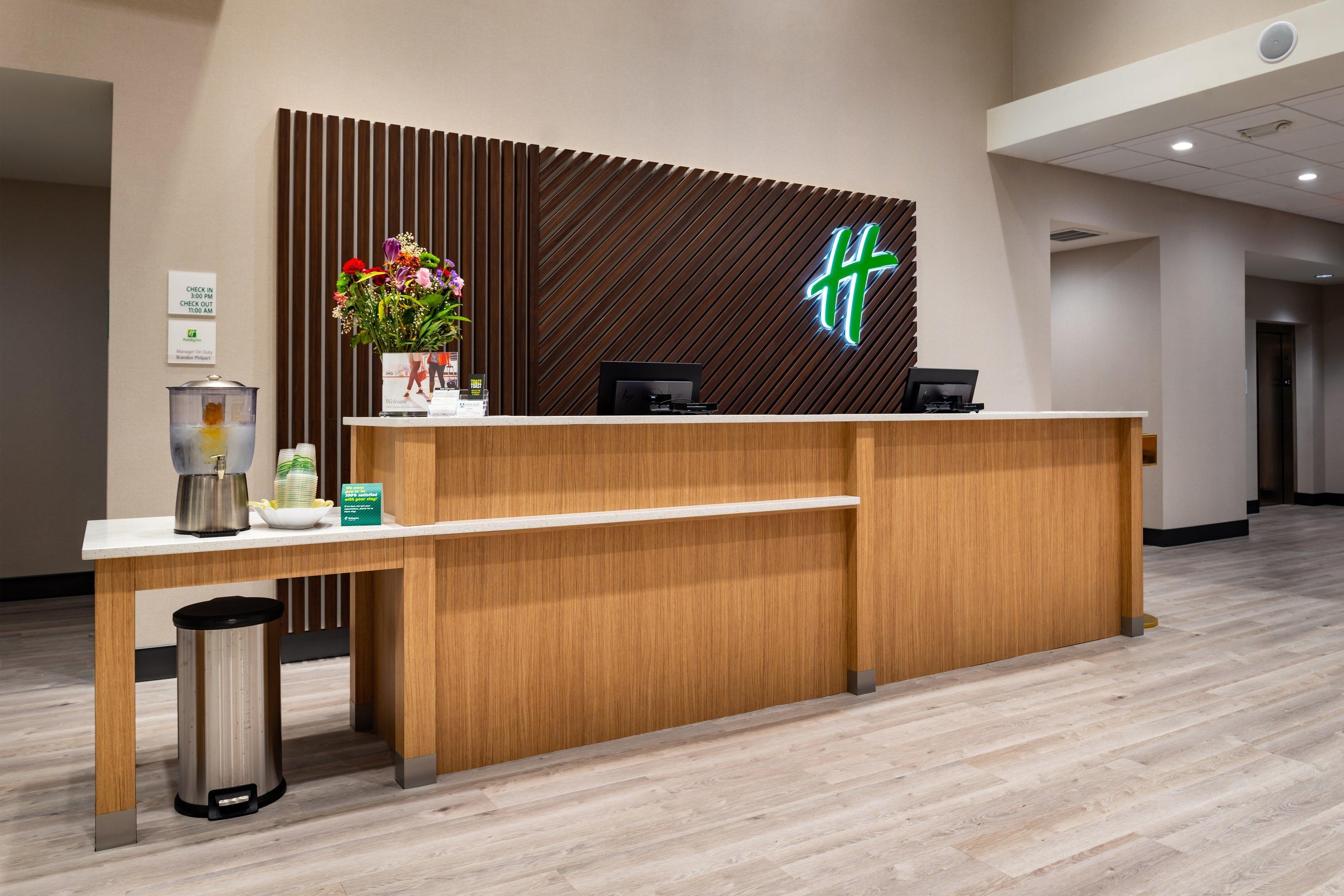 Holiday Inn & Suites Orlando I-Drive - Theme Parks, an IHG Hotel