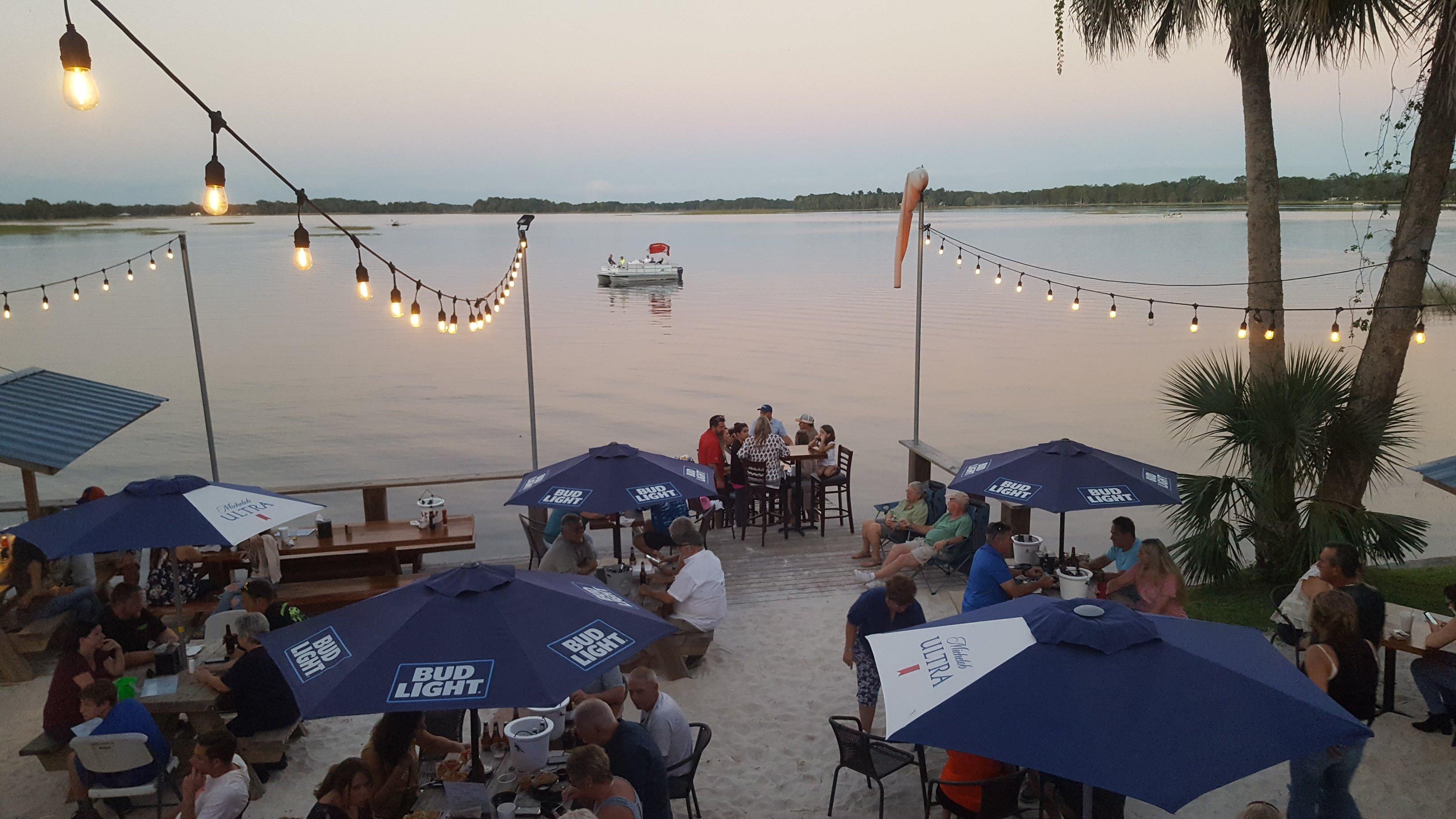 Lakeside Restaurant