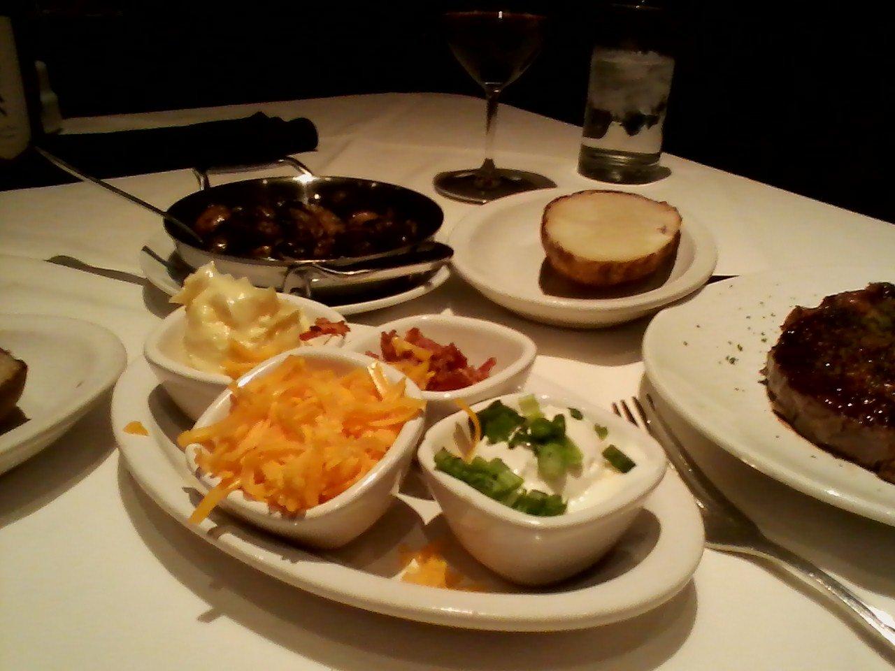 Fleming’s Prime Steakhouse & Wine Bar