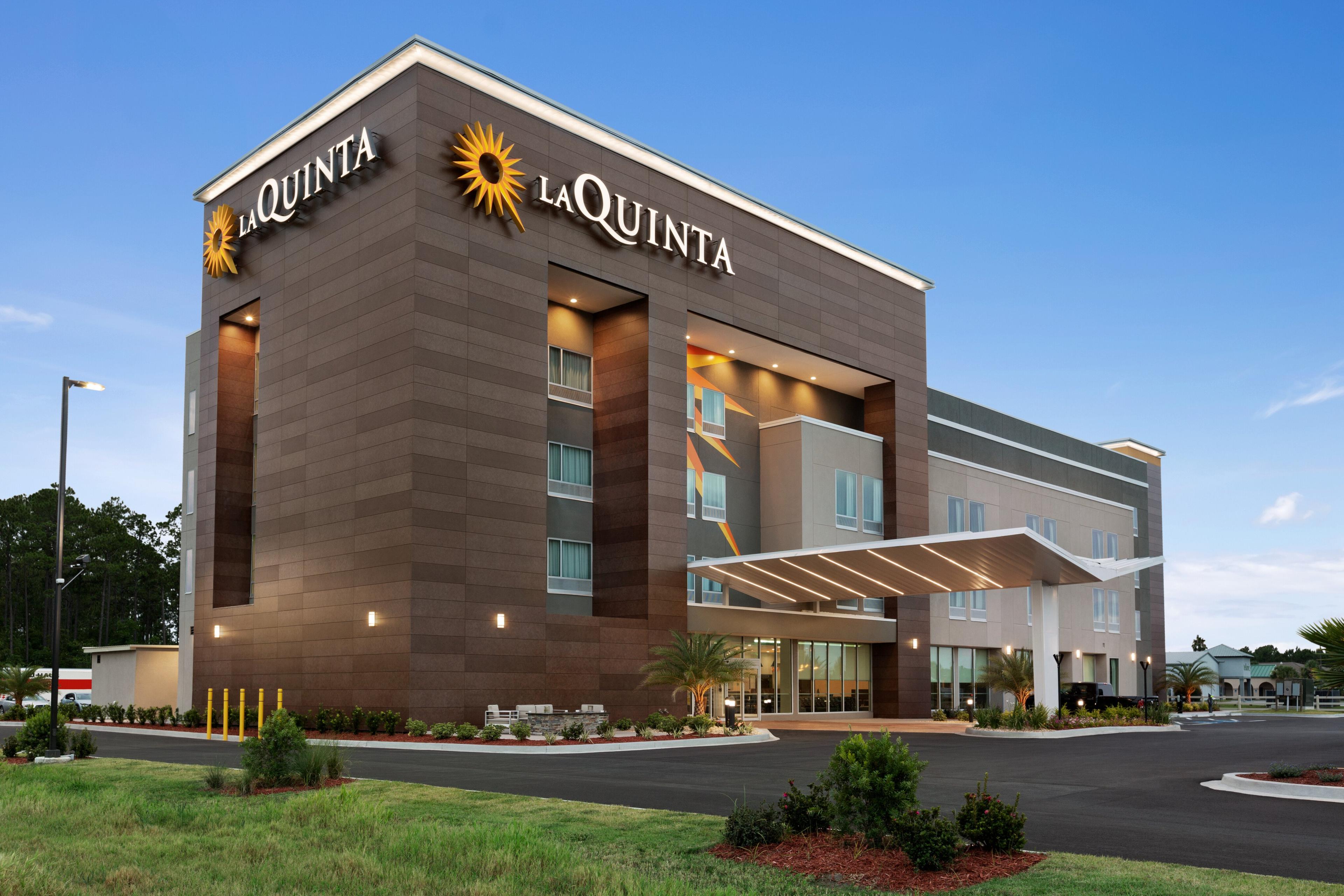 La Quinta Inn & Suites By Wyndham Brunswick/Golden Isles