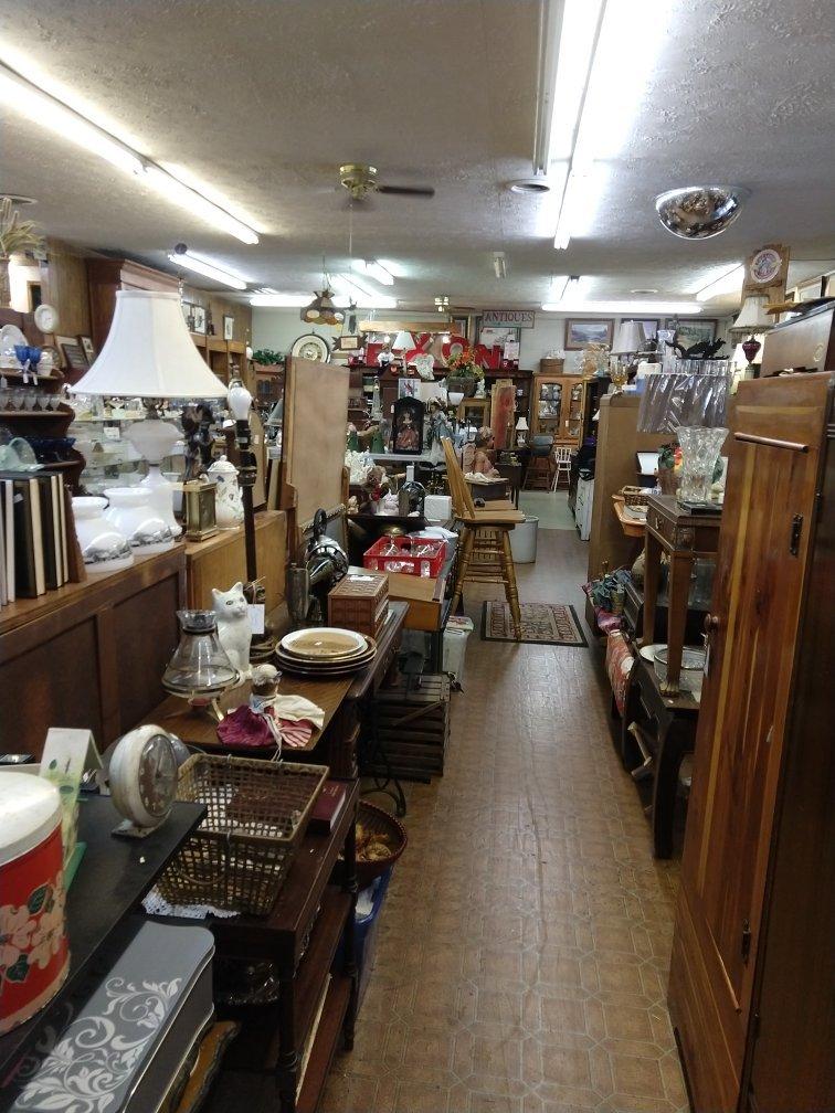 Big Red Barn Trading Post