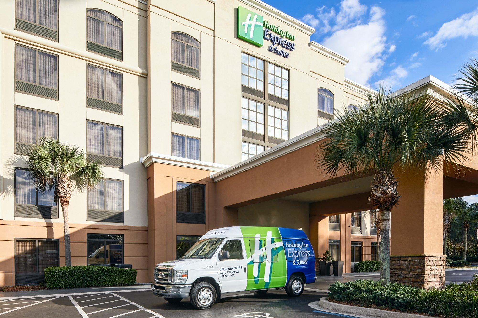 Holiday Inn Express & Suites Jacksonville SE- Med Ctr Area, an IHG Hotel