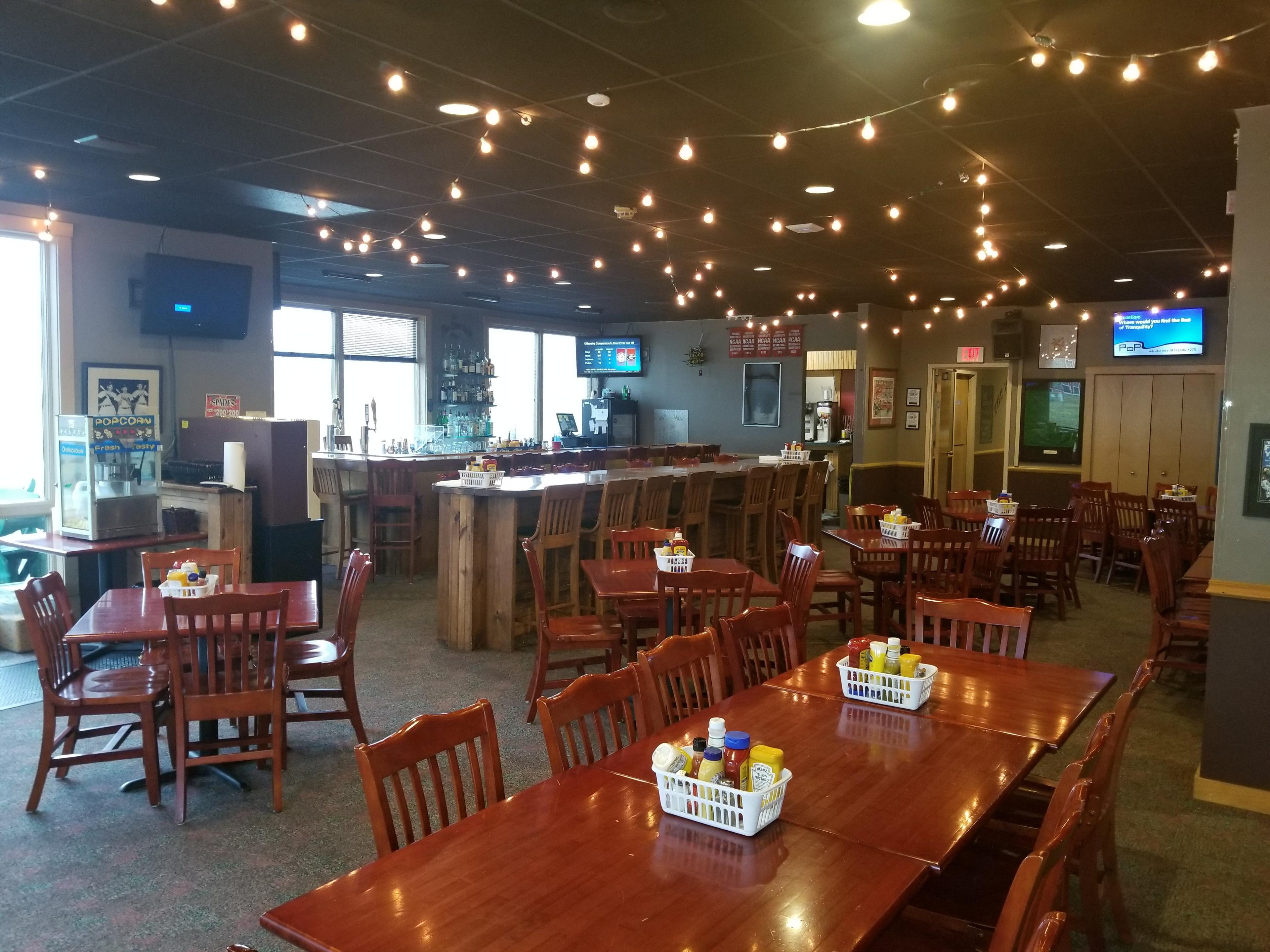 19th Hole Sports Bar & Grille