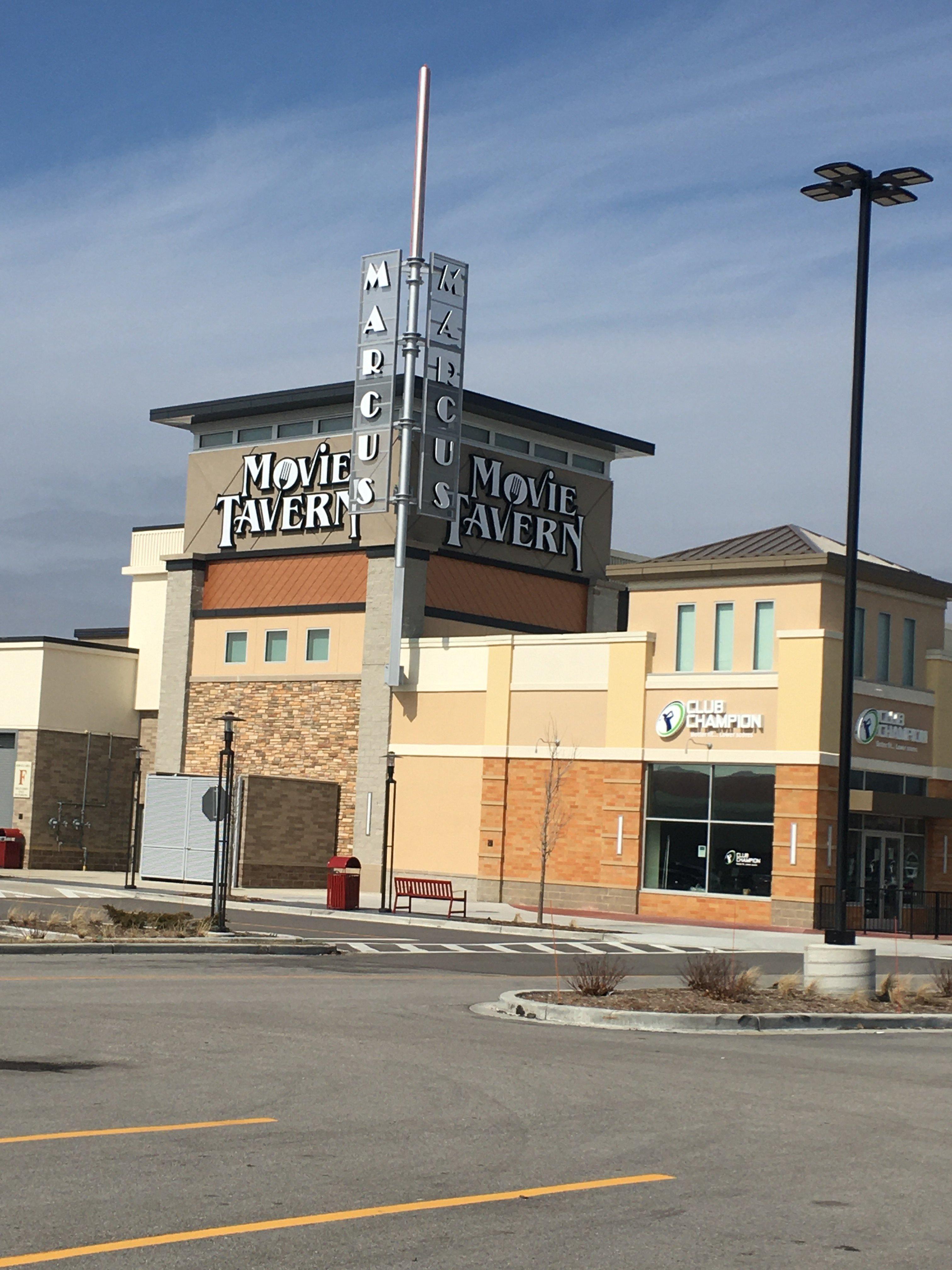 Movie Tavern Brookfield Square