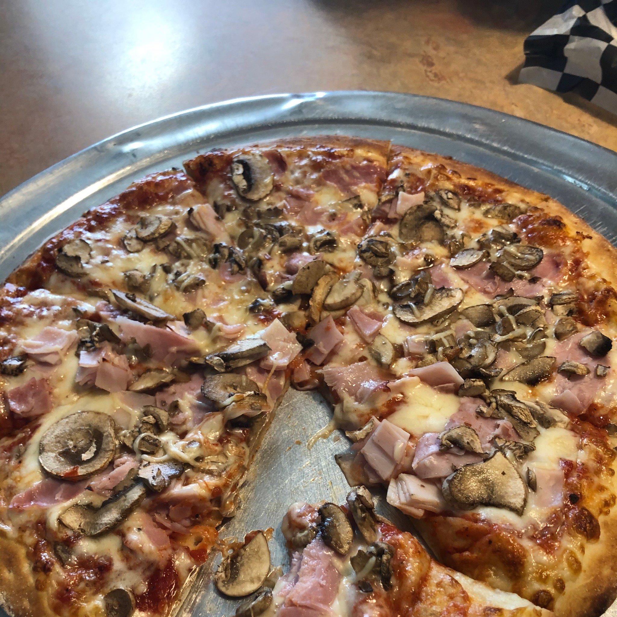 Gus's Pizza & Grill