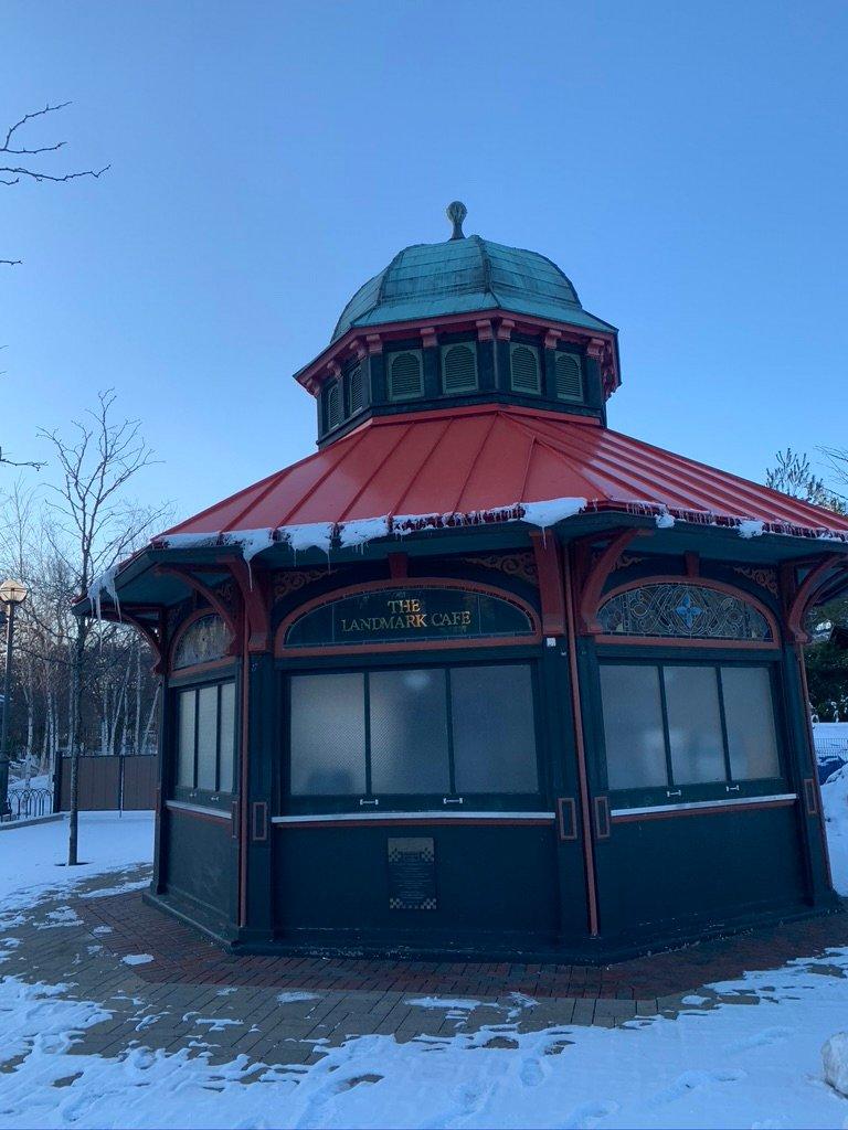 Eadie Levy's Landmark Cafe