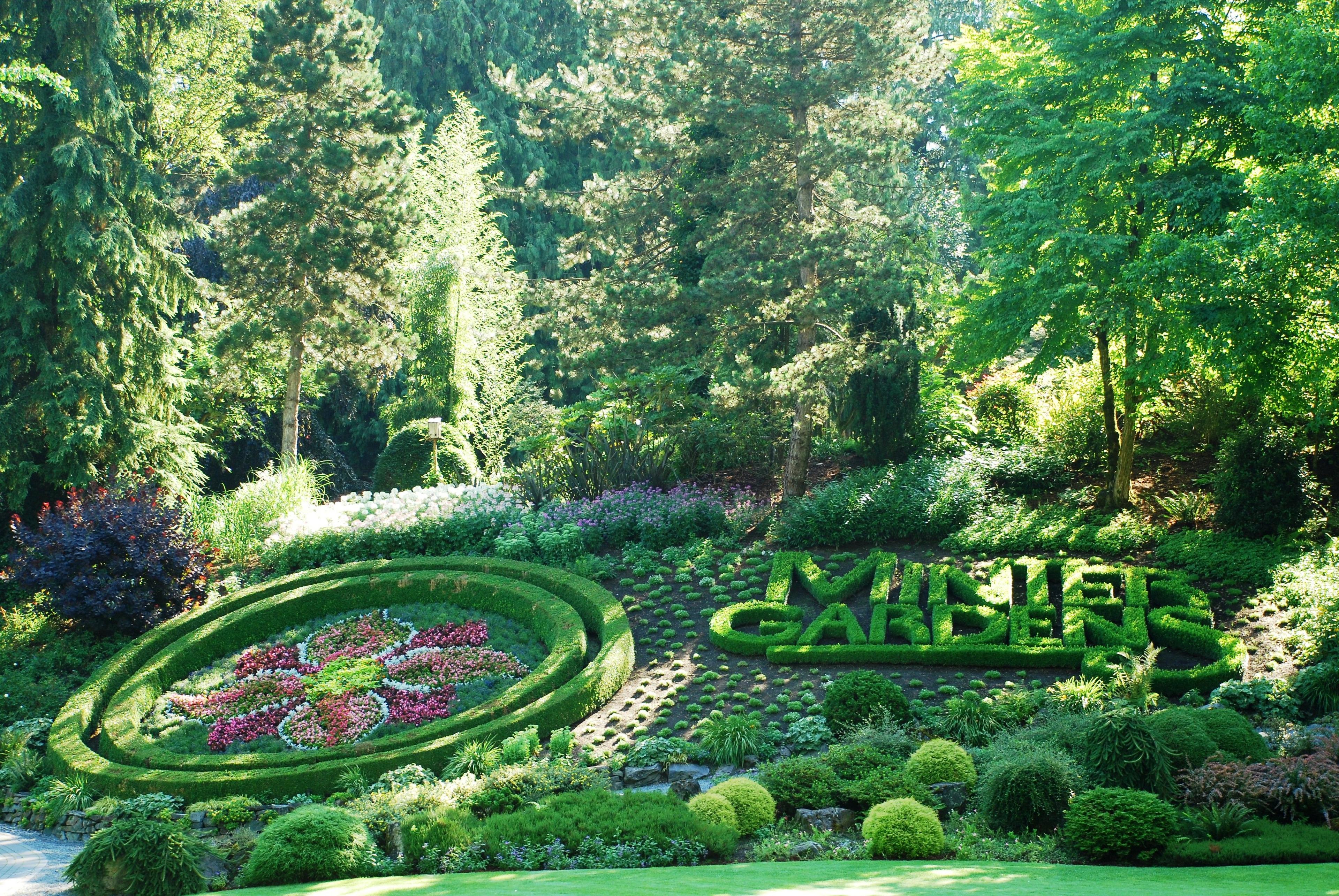 Minter Country Garden