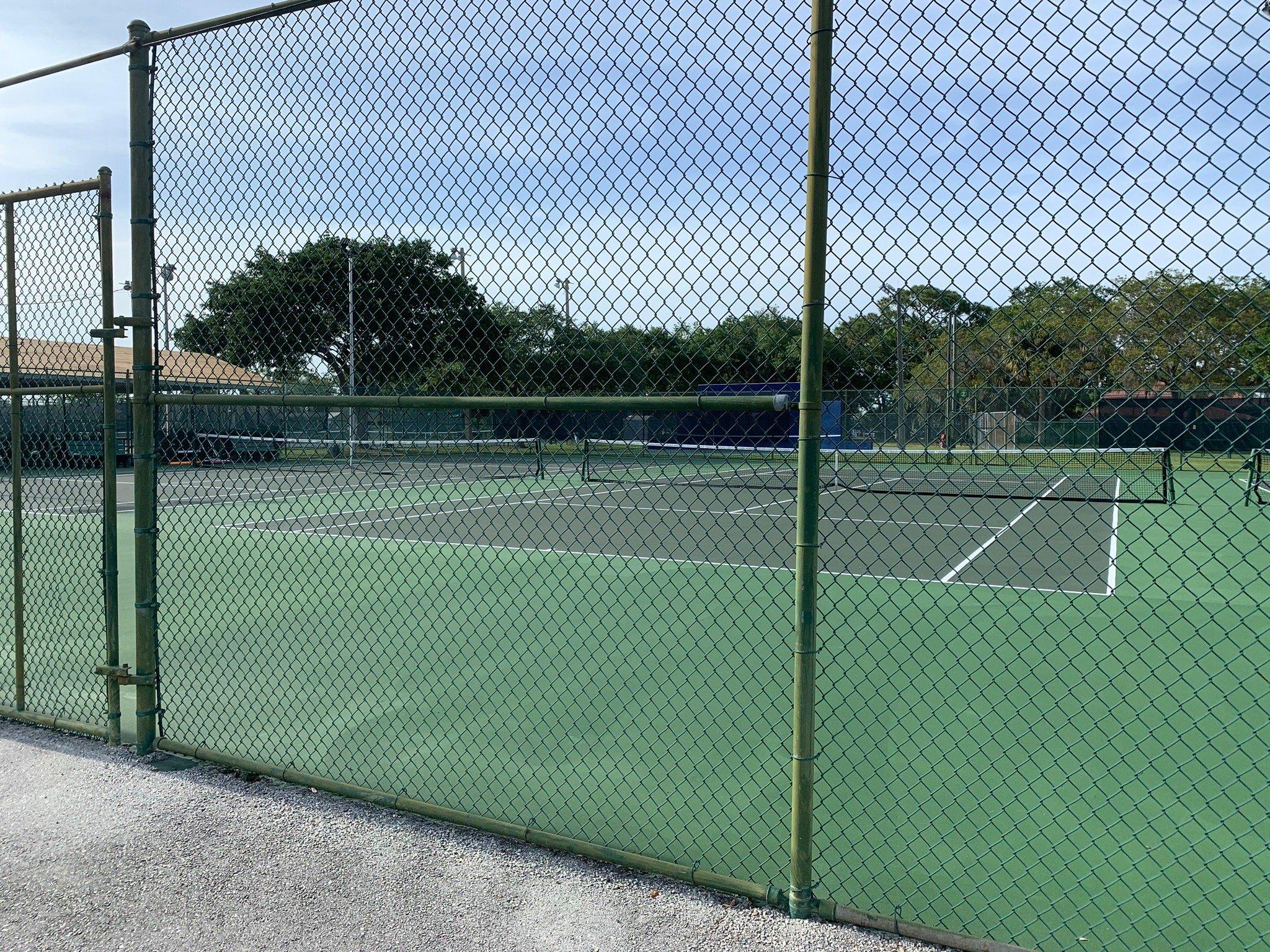 Fee Avenue Tennis Complex