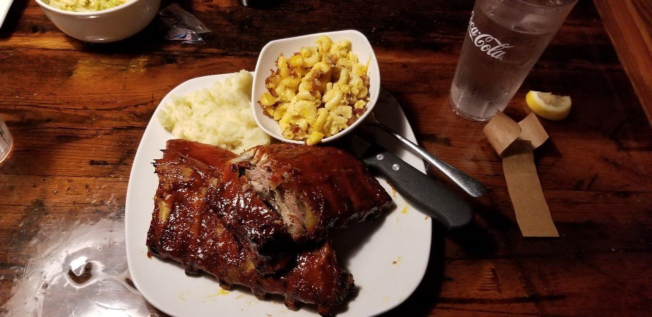 Shug's Smokehouse Grill & Tavern