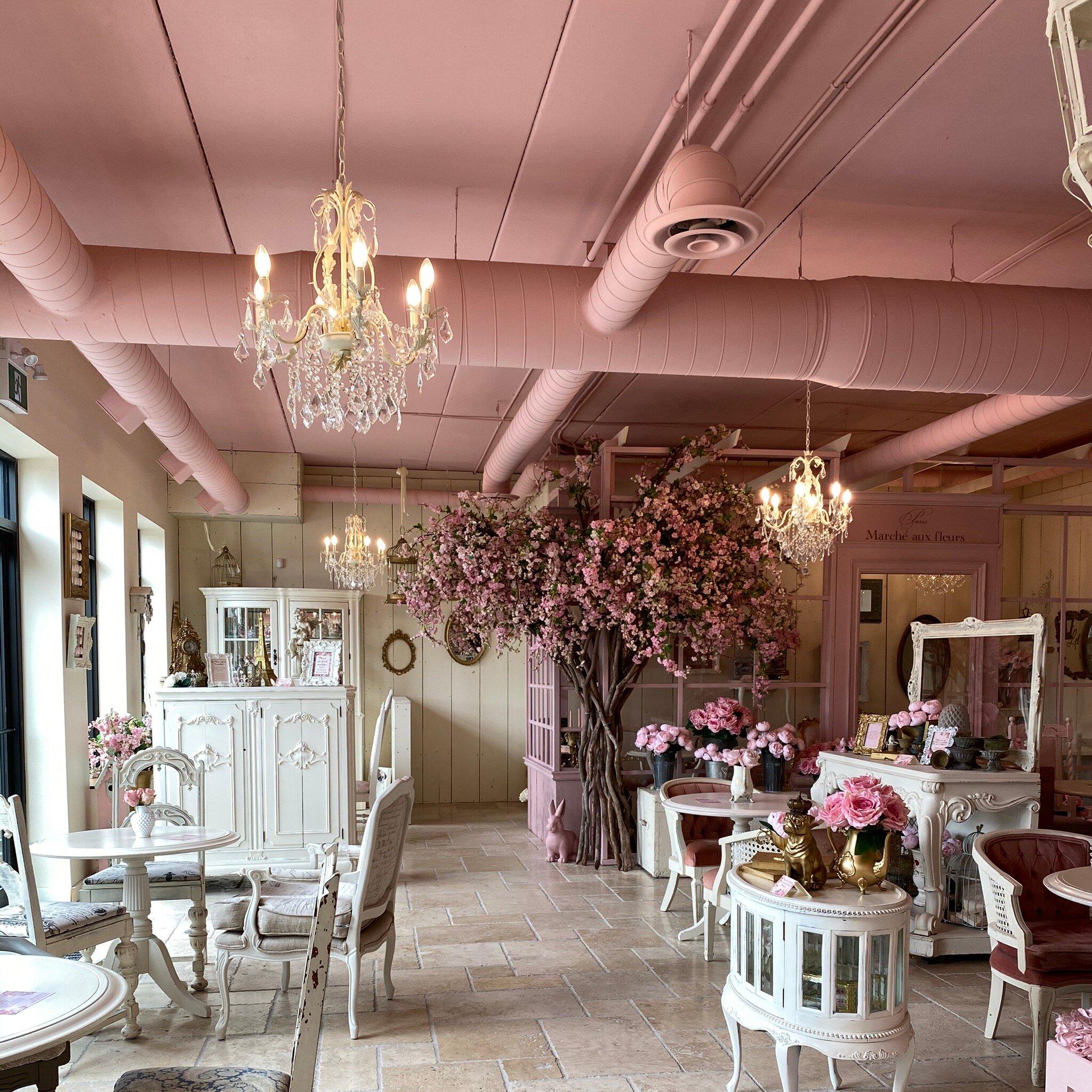 La Maison Rose Cafe