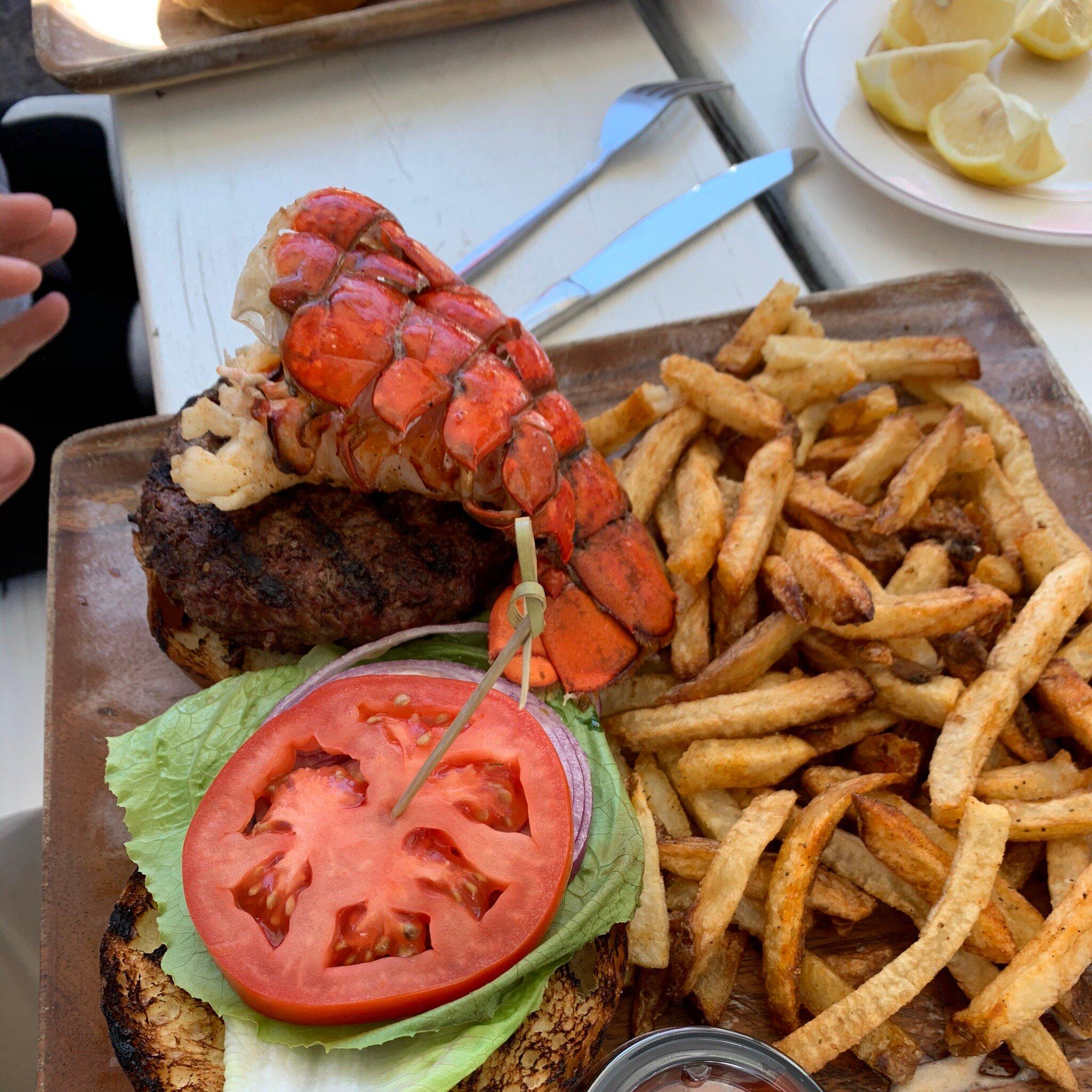 Point Lobster Bar & Grill