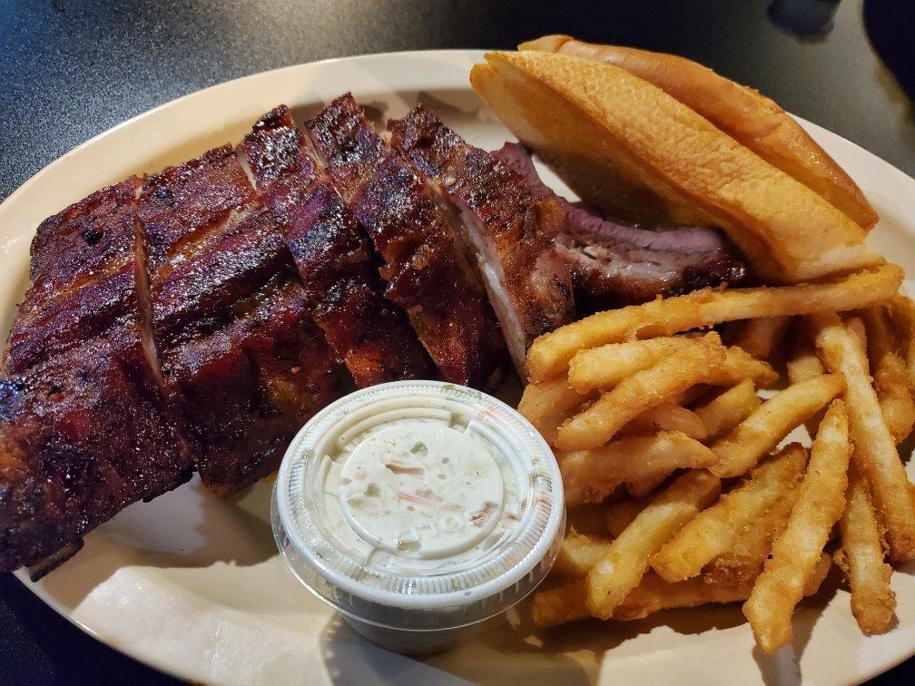 Smoking Barrels BBQ - St. Louis