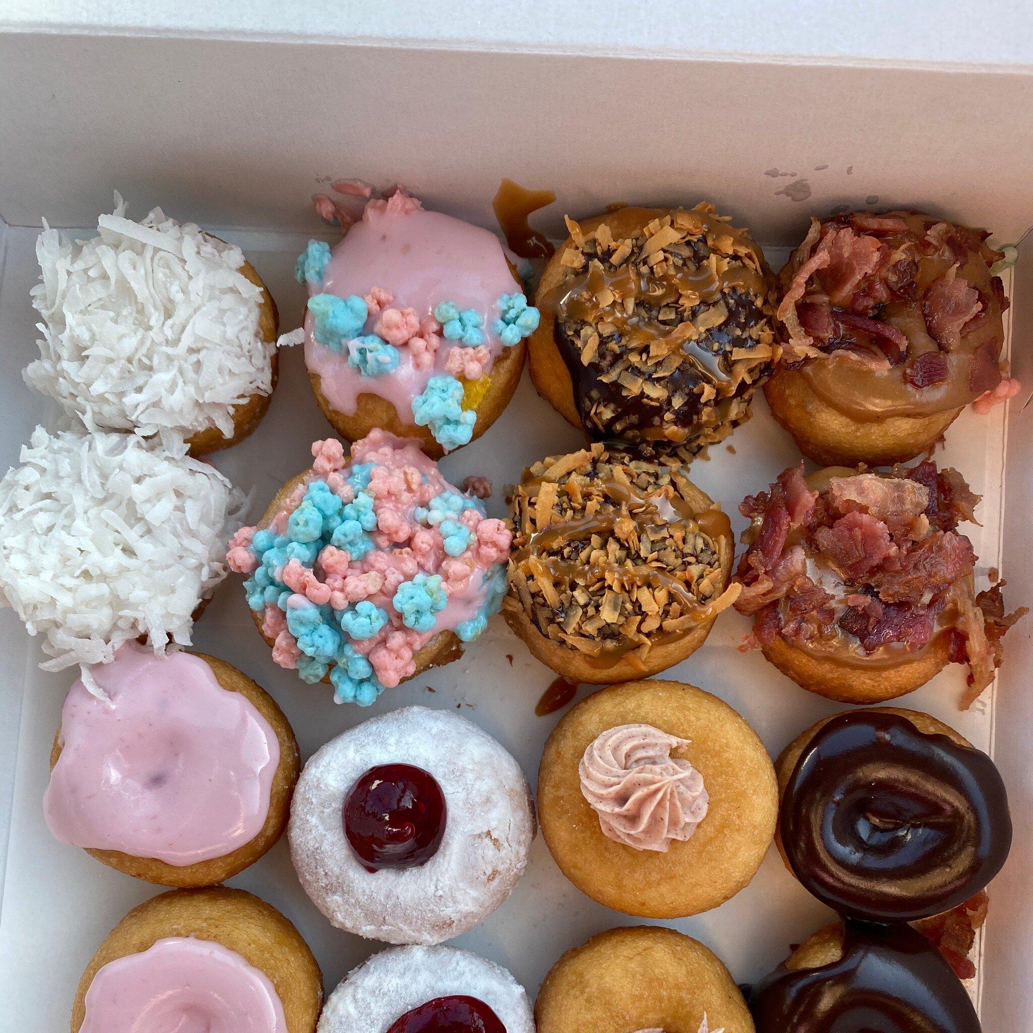 Charlie's Mini Donuts & Coffee